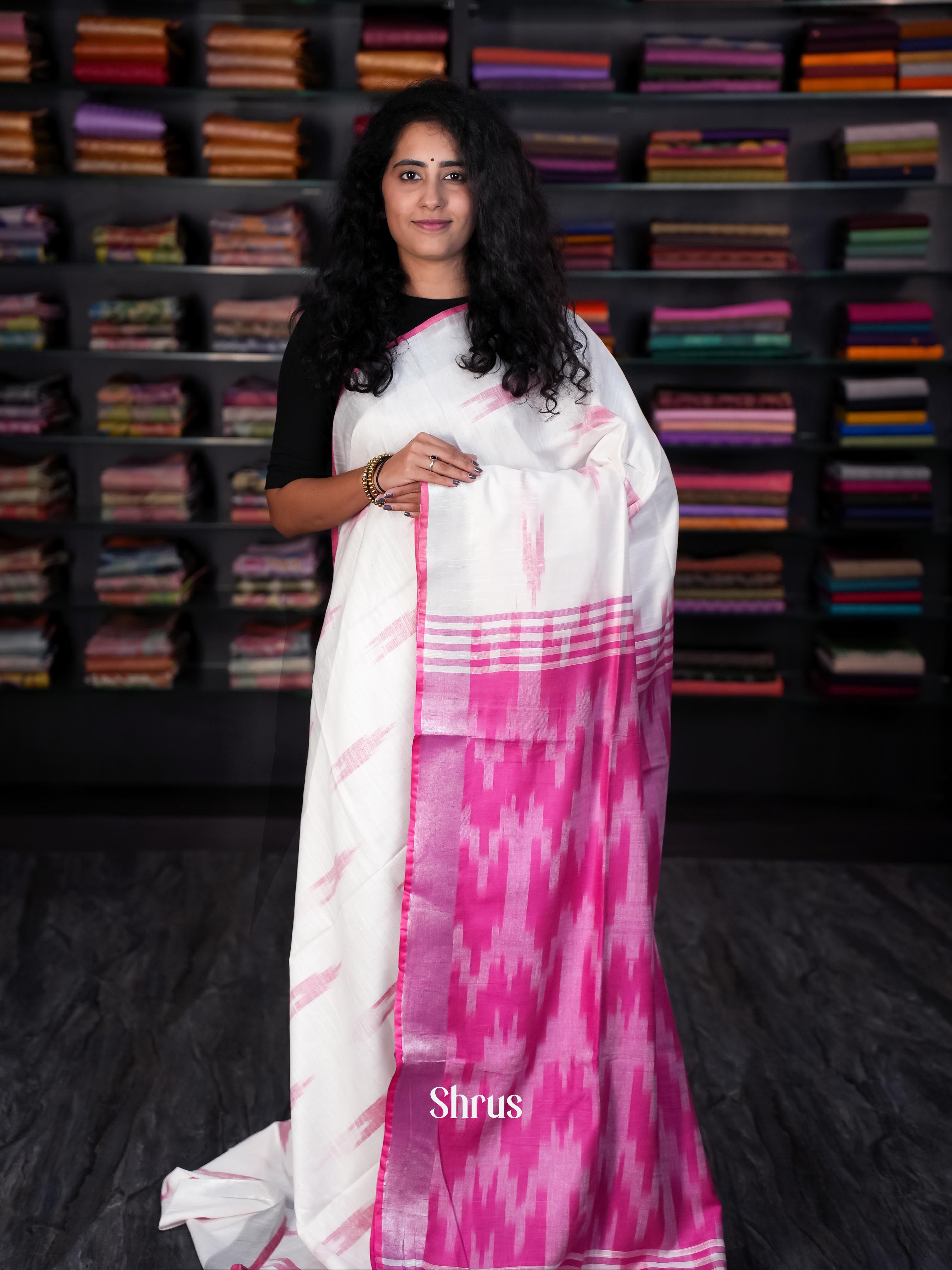 CHS08139 - Semi Ikkat Saree - Shop on ShrusEternity.com