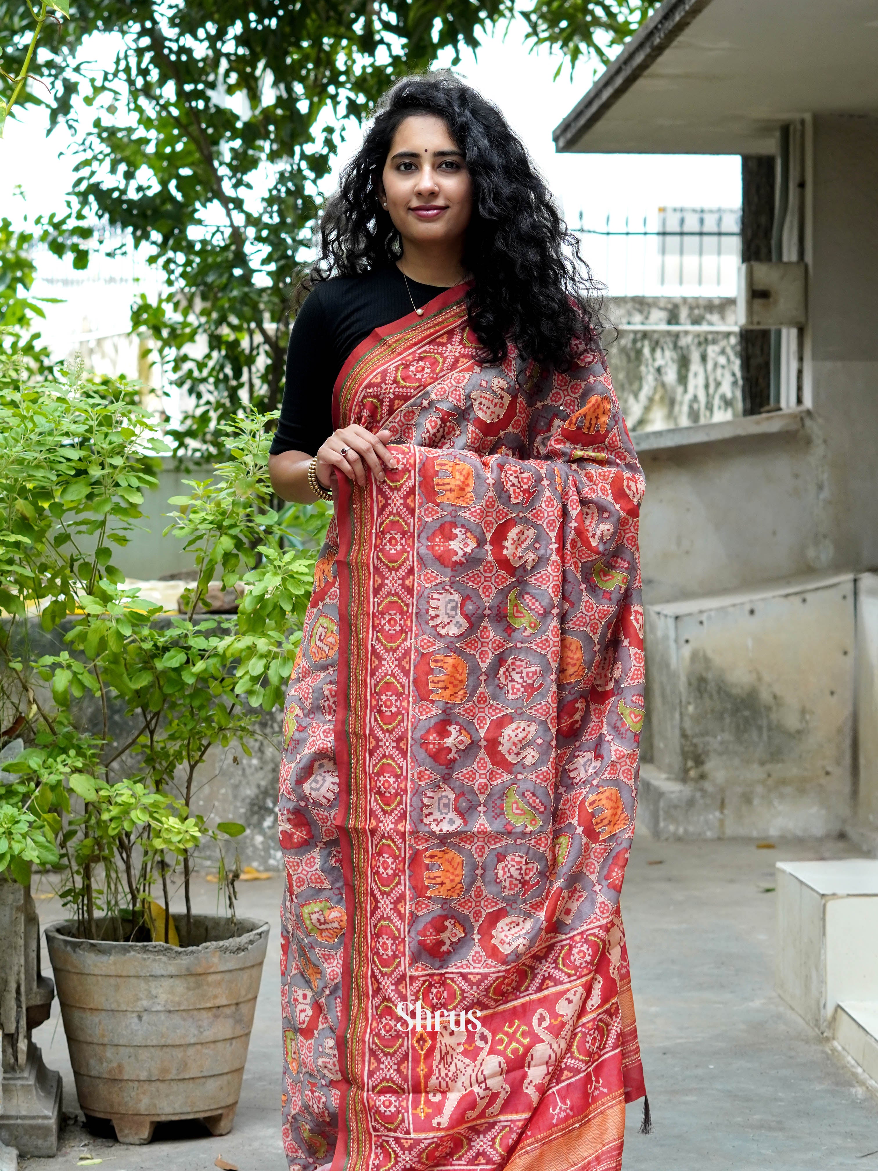 Grey & Red- Semi Kantha Saree - Shop on ShrusEternity.com