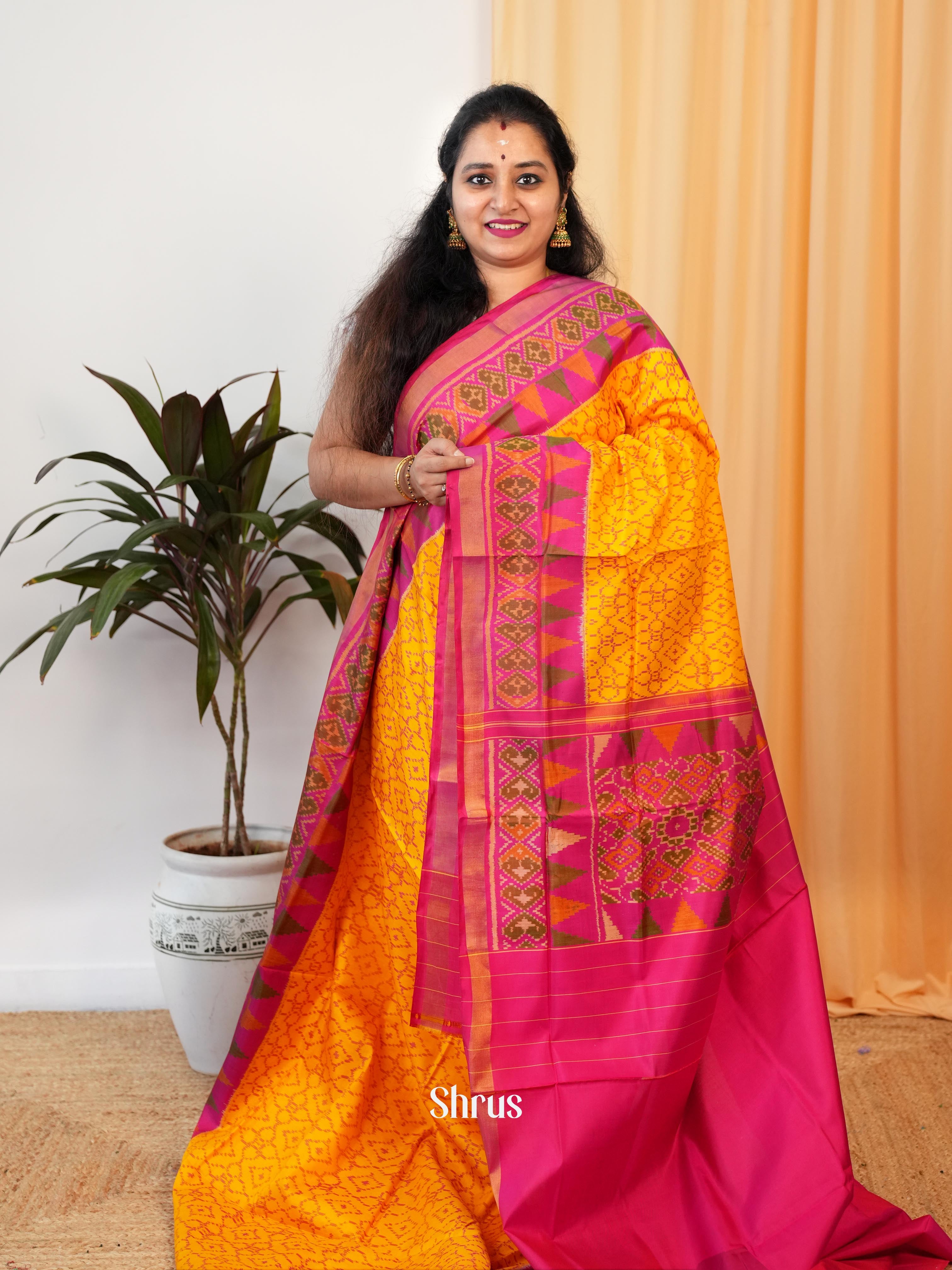 Mambazha yellow & Pink - Rajkot Patola Saree - Shop on ShrusEternity.com