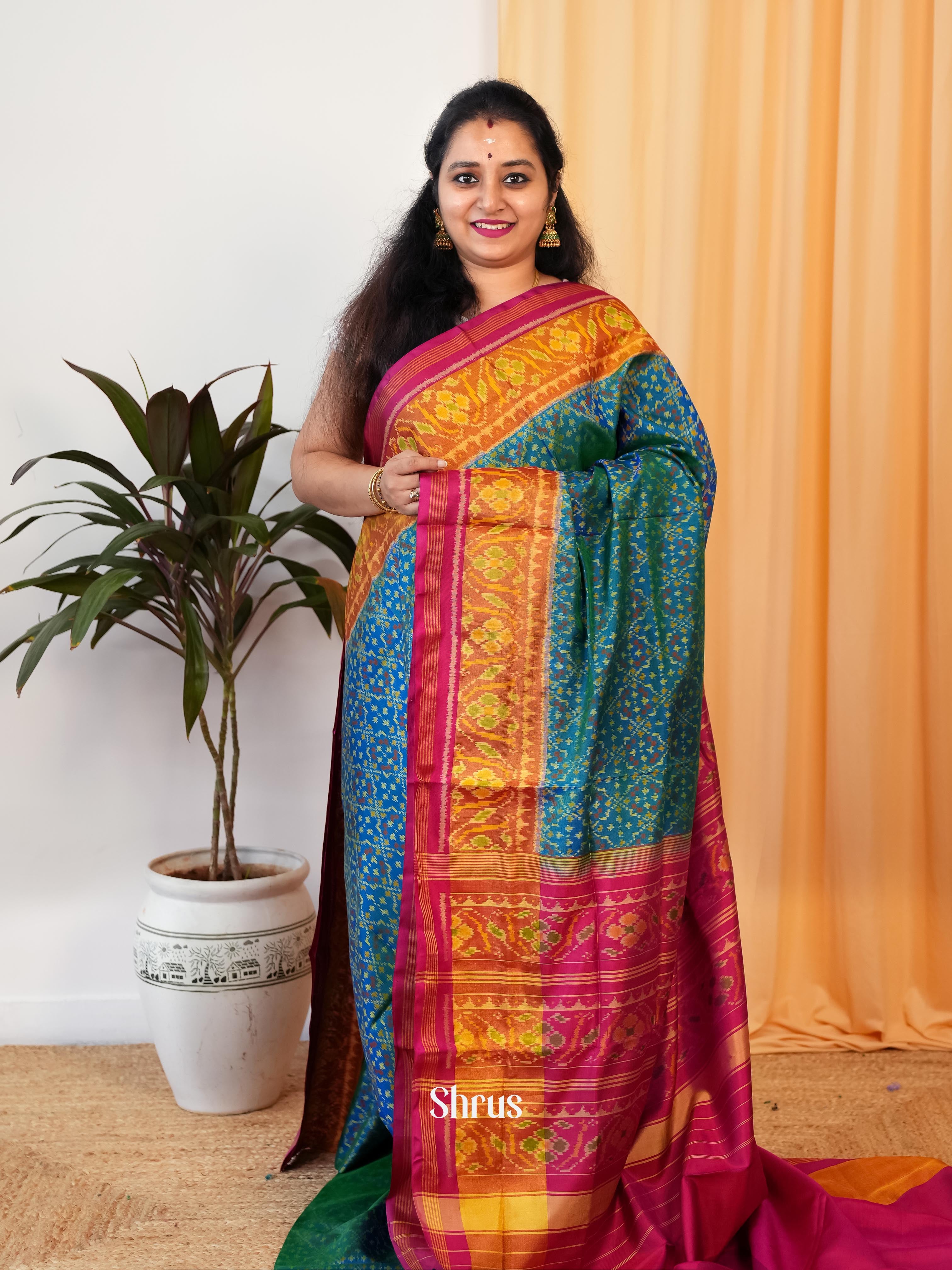 Green & Maroon- Rajkot Patola Saree - Shop on ShrusEternity.com