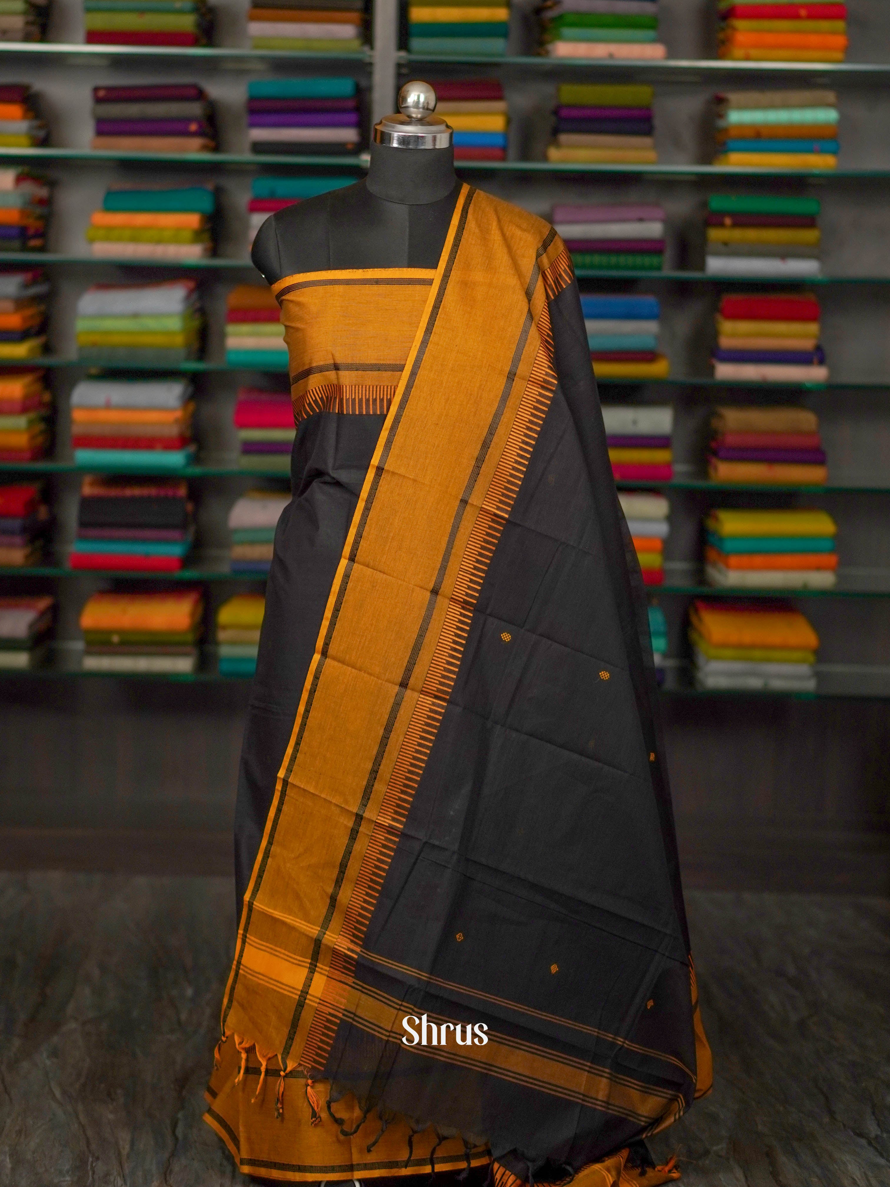 Black & Mehandi - chettinad top & dupatta combo - Shop on ShrusEternity.com