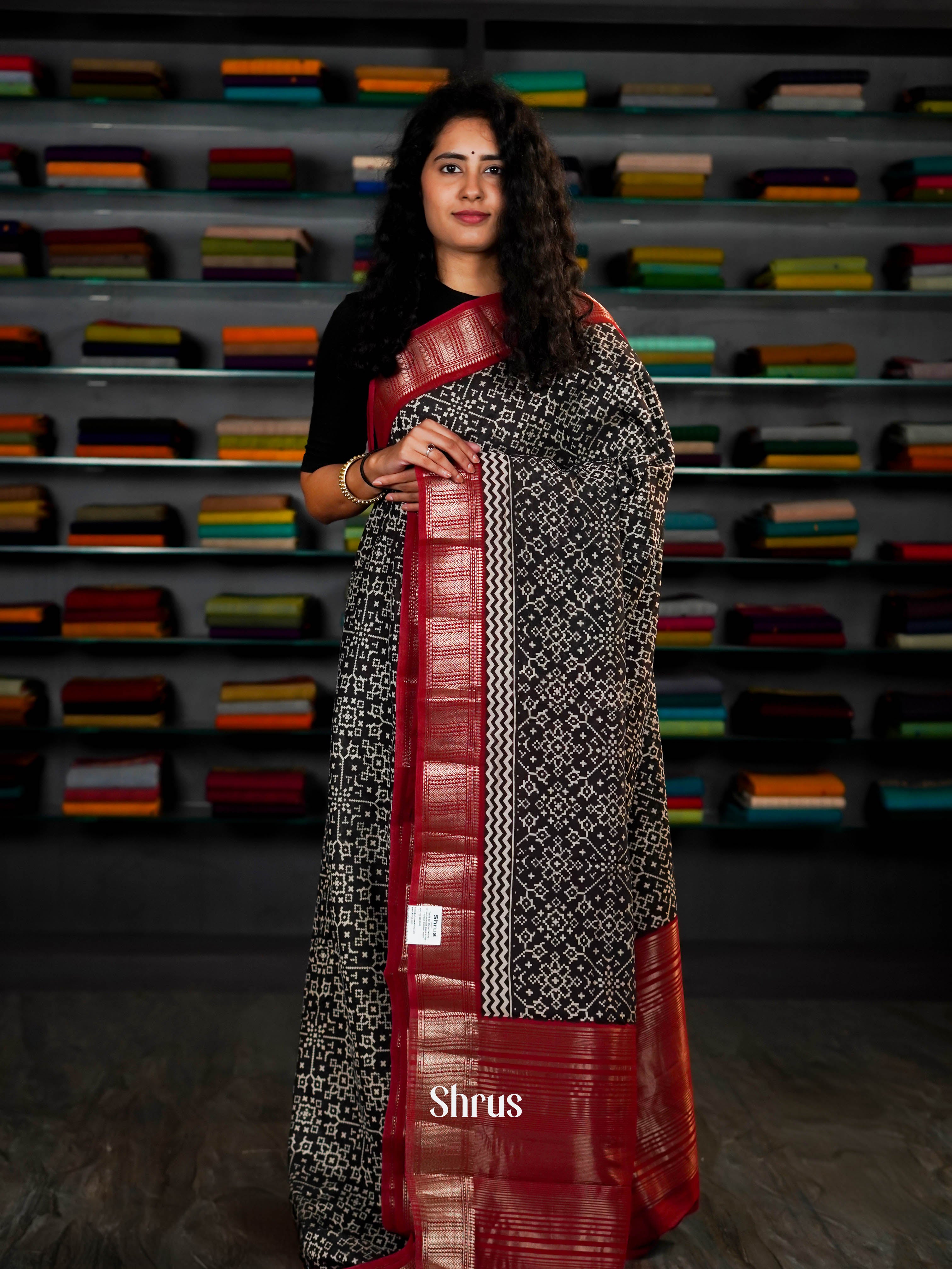 Black & Red - Art Modal Saree - Shop on ShrusEternity.com
