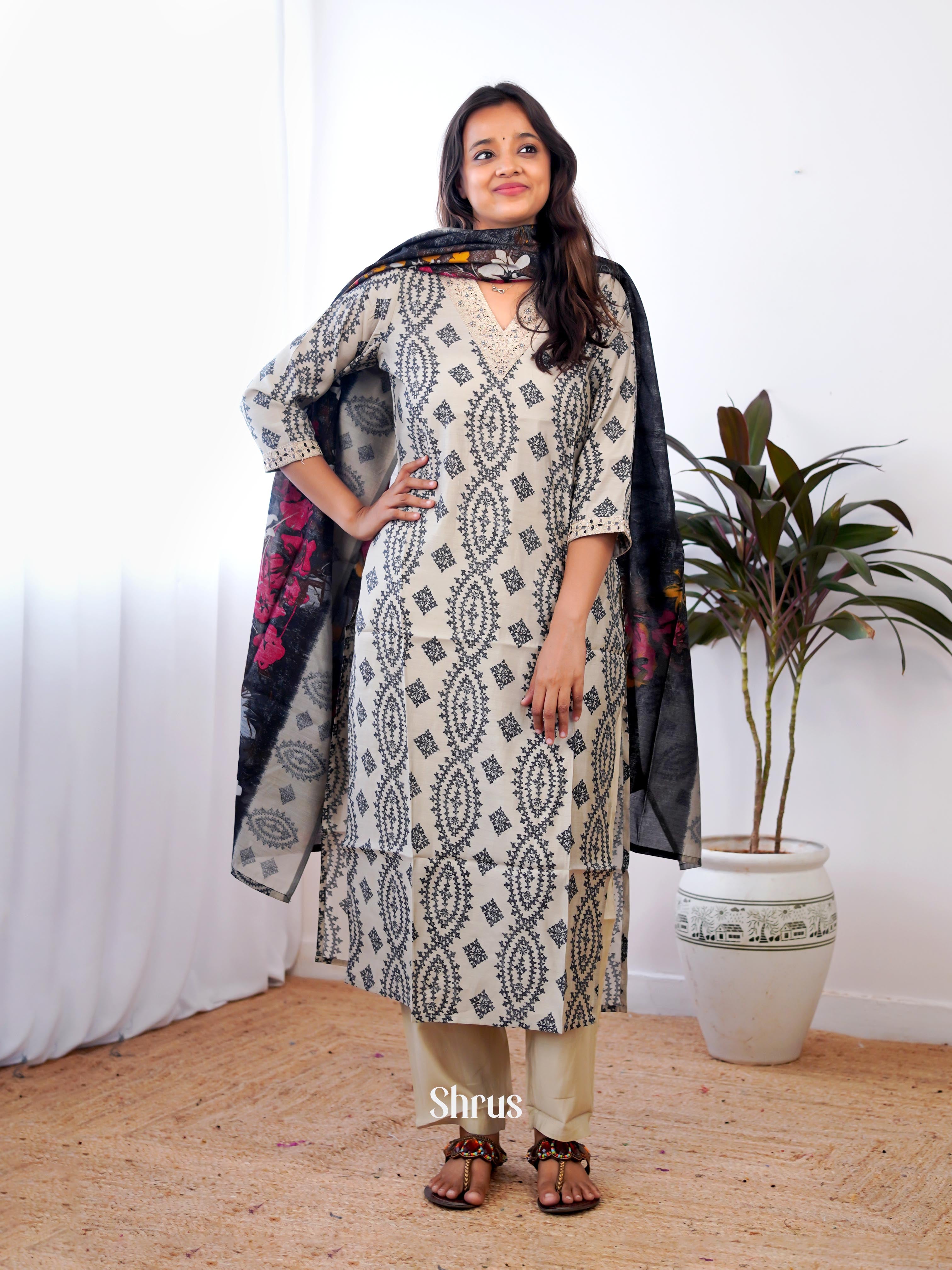 Grey & Black-3pc Readymade Suits - Shop on ShrusEternity.com