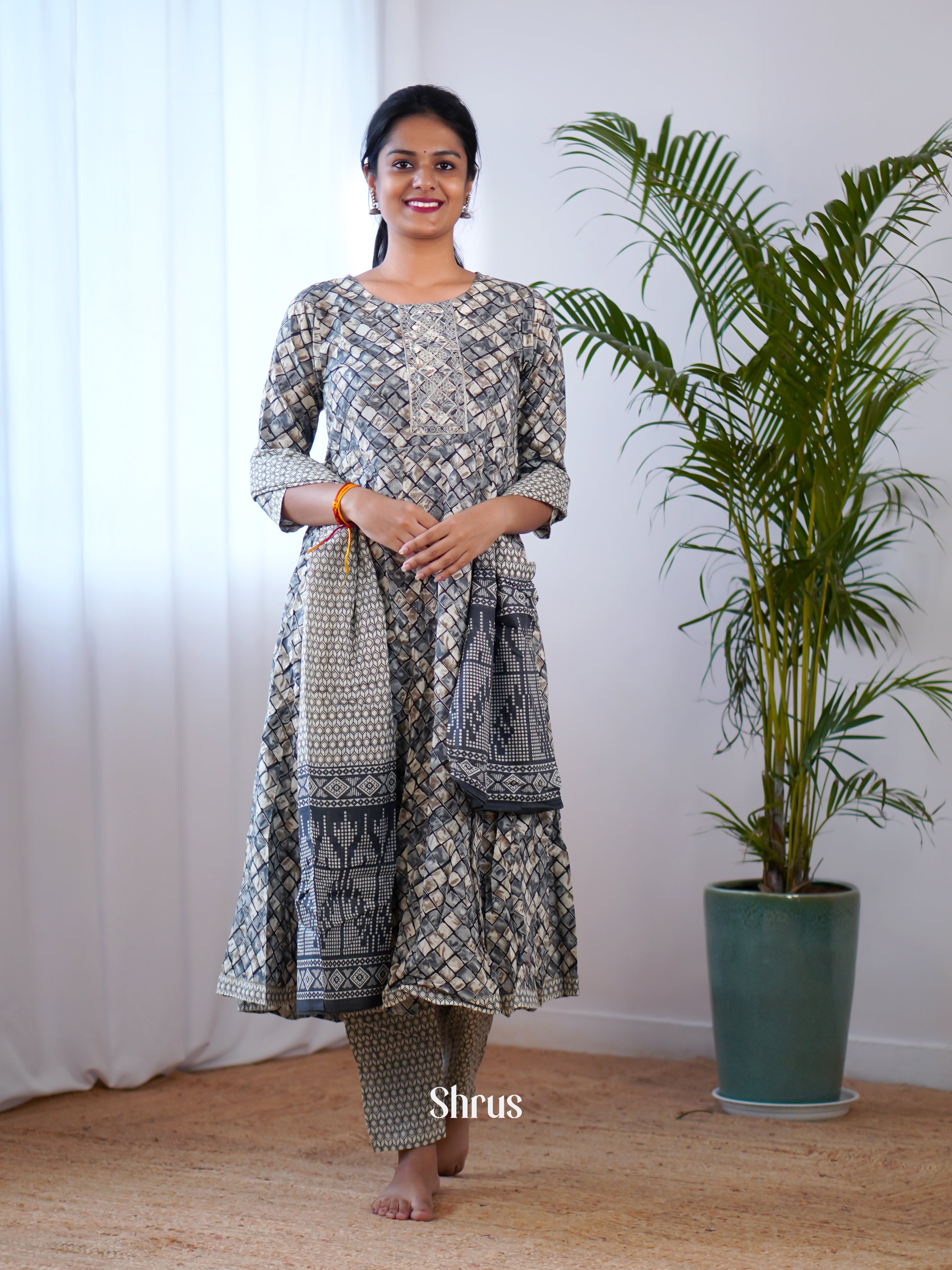 Grey - 3pc Readymade Suits - Shop on ShrusEternity.com