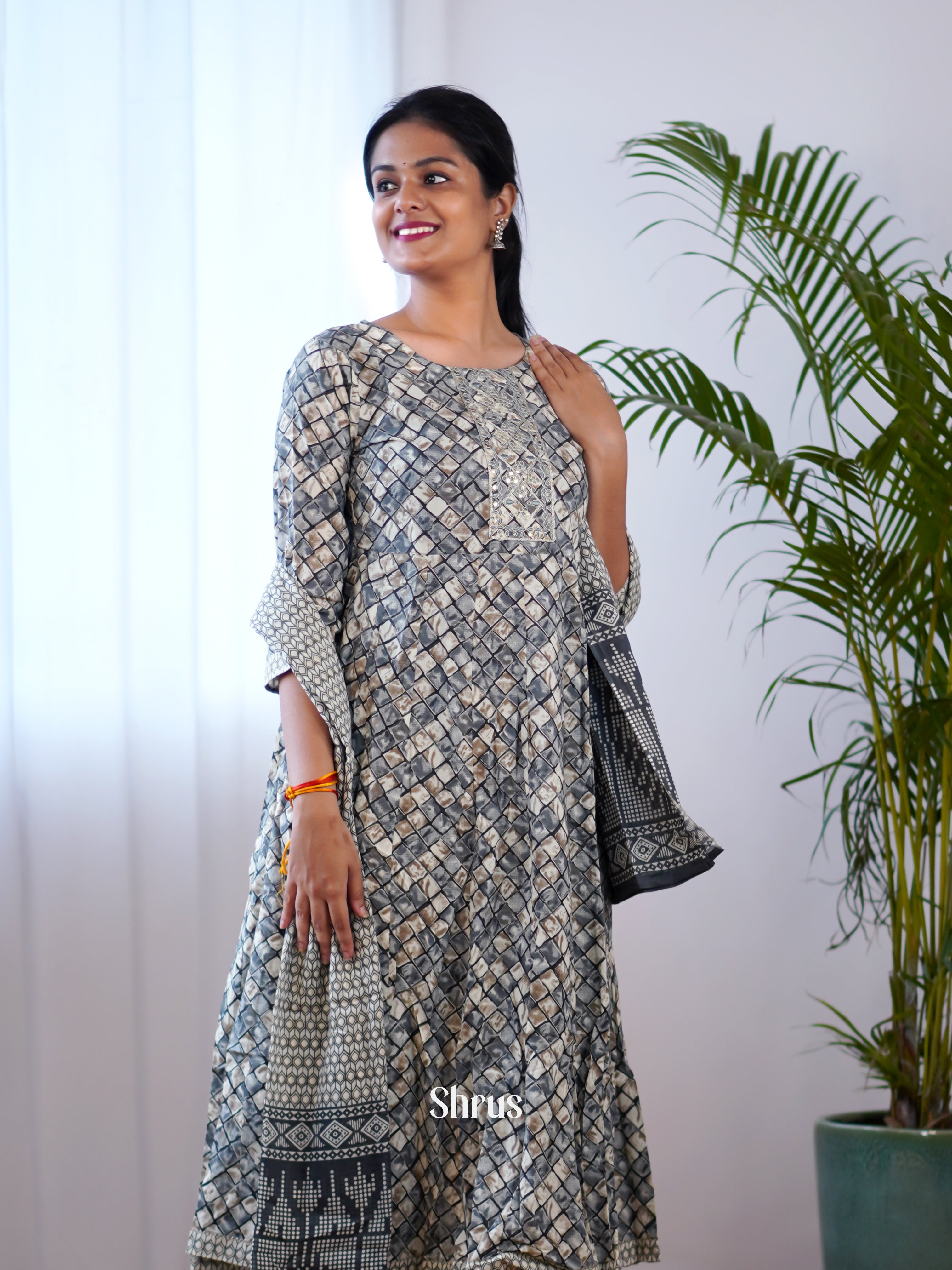 Grey - 3pc Readymade Suits - Shop on ShrusEternity.com