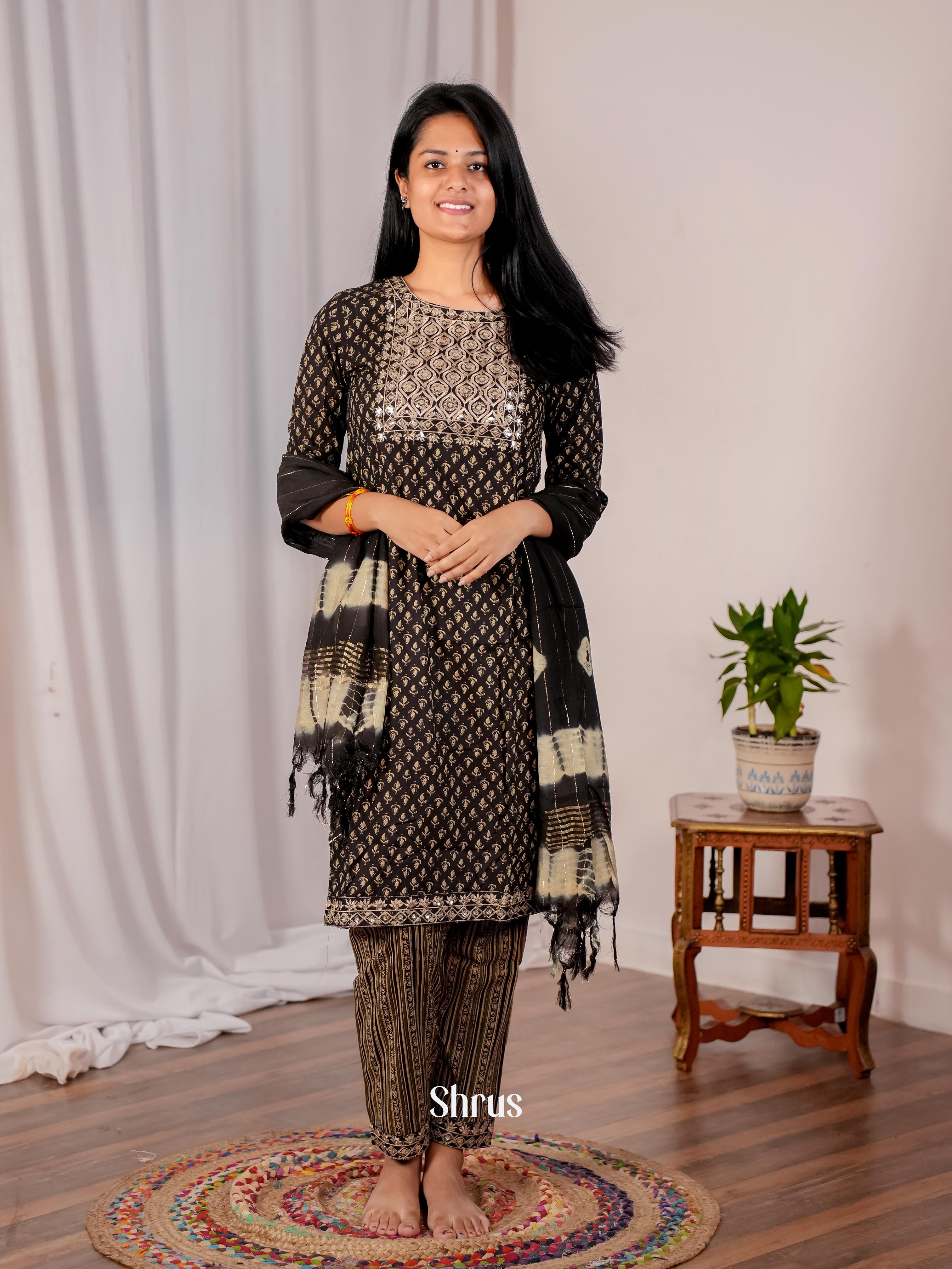 Black -3pc Casual Readymade Suits - Shop on ShrusEternity.com