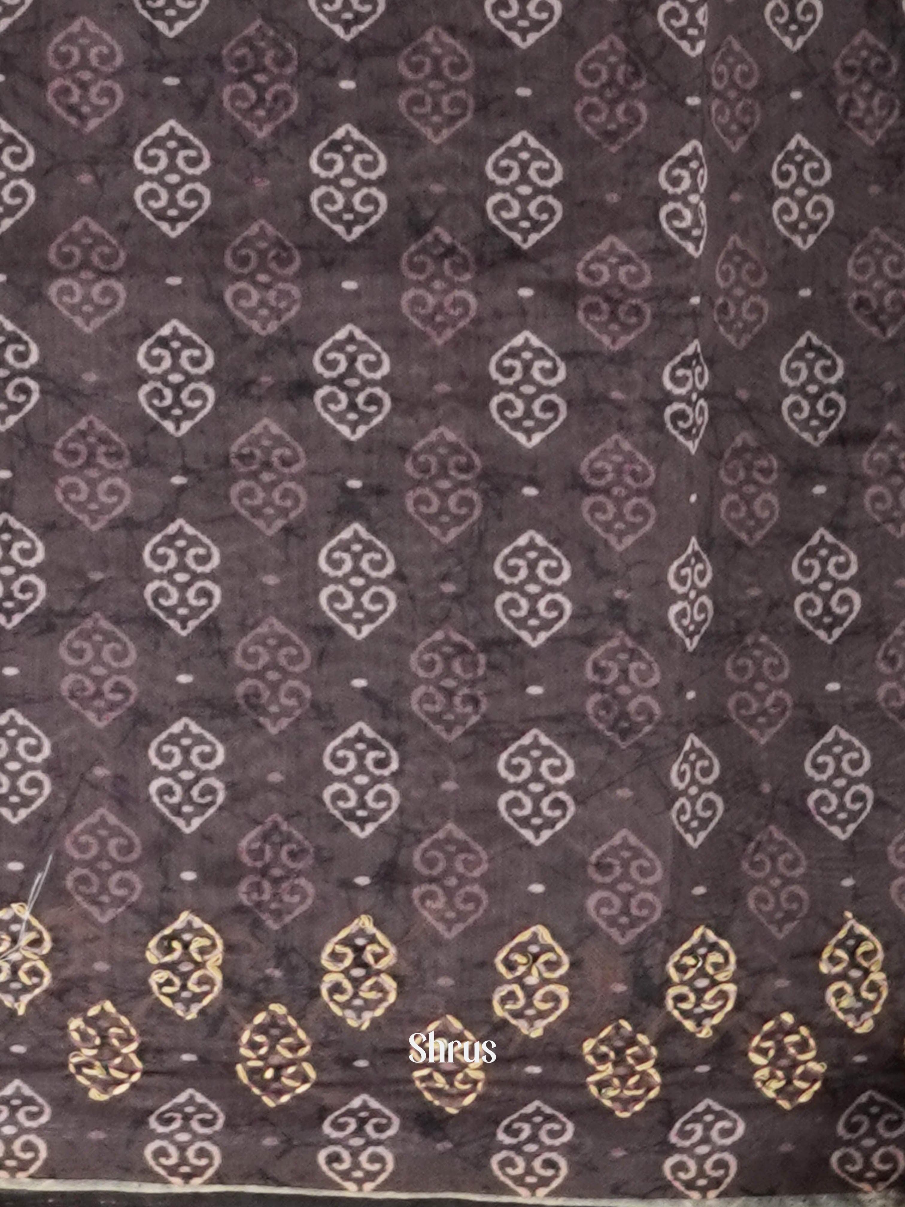Grey & Peach - Semi Kantha Saree - Shop on ShrusEternity.com