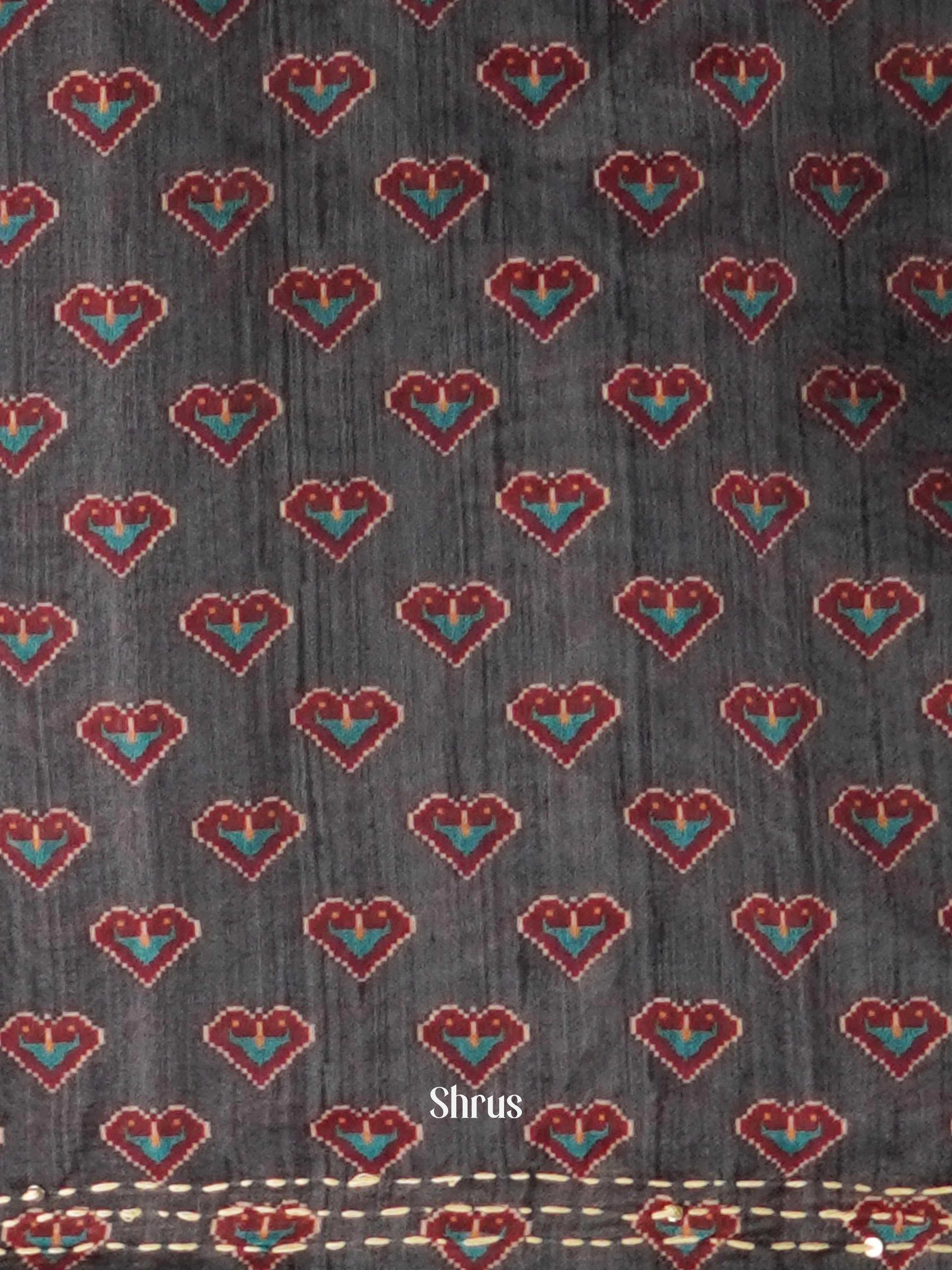 Grey & Red - Semi Kantha Saree - Shop on ShrusEternity.com