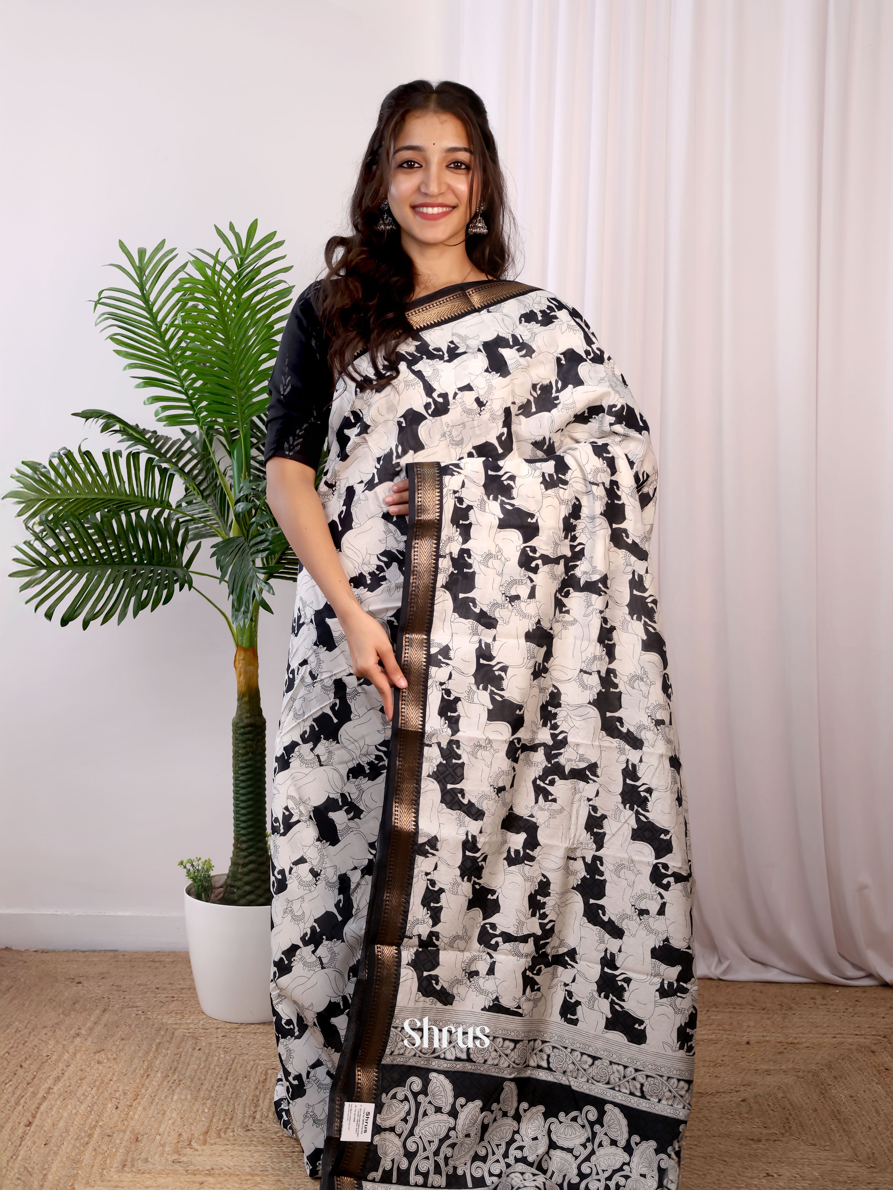 Black & White - chennur-kalamkari Saree - Shop on ShrusEternity.com