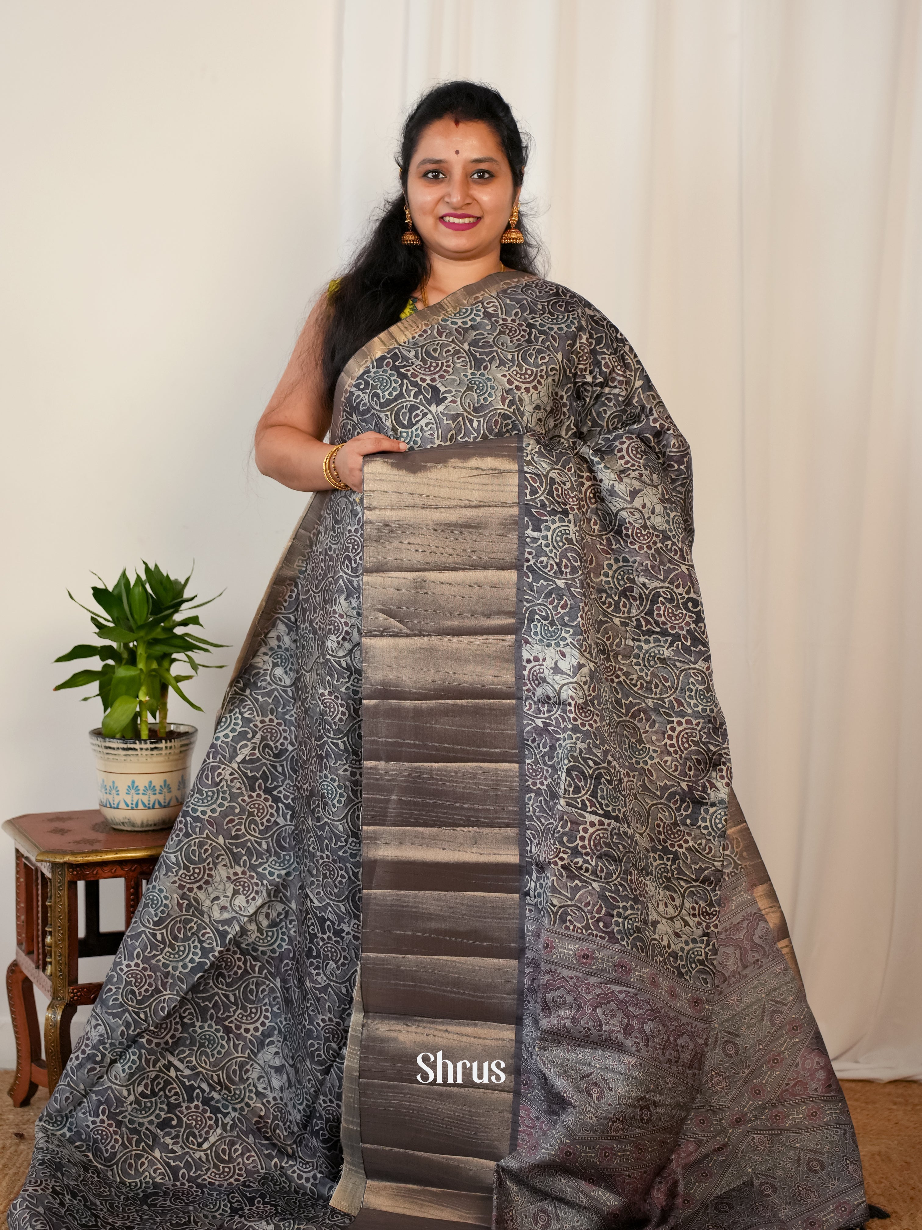 Grey - Matka Cotton Saree - Shop on ShrusEternity.com