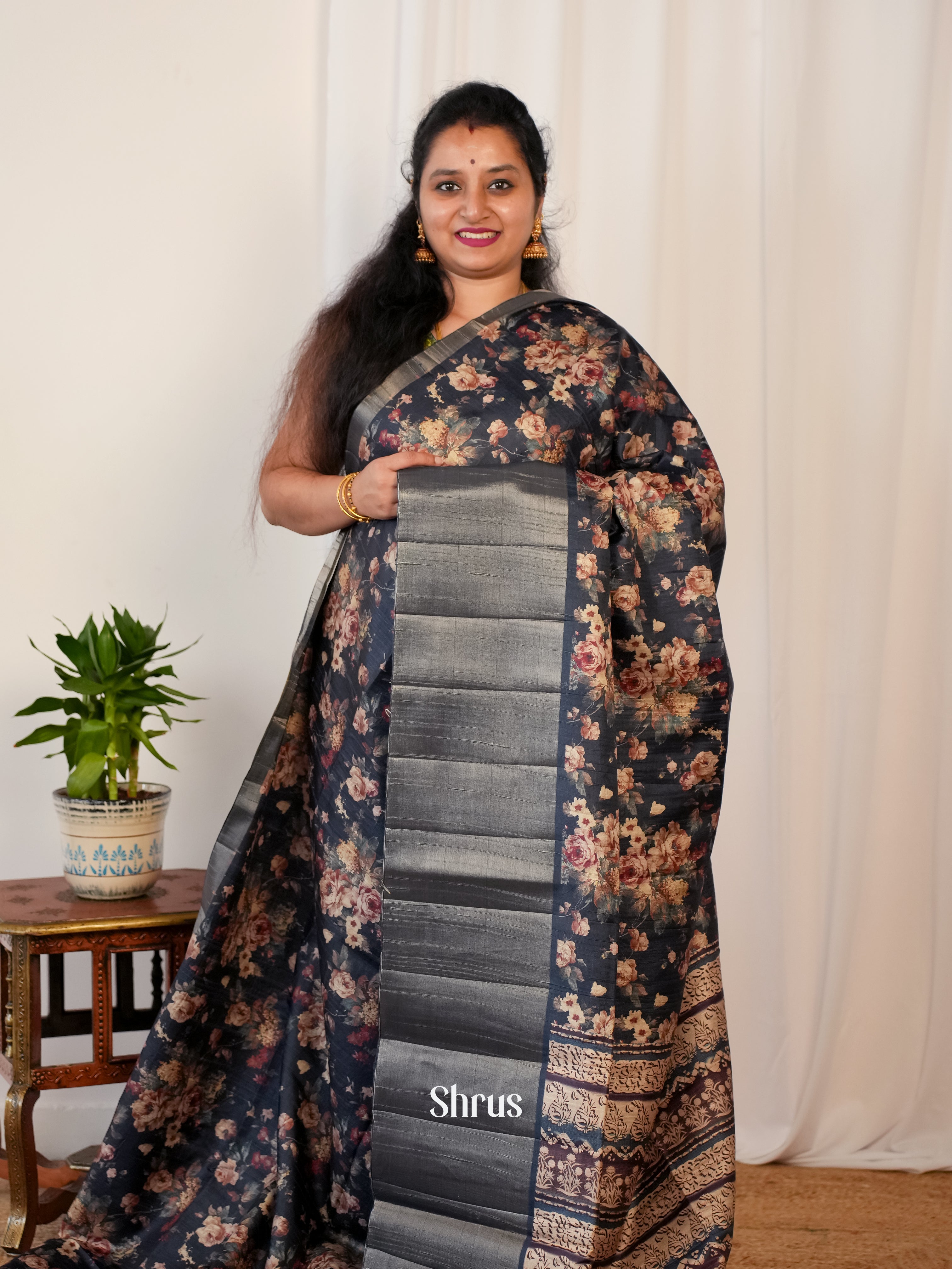 Black - Matka Cotton Saree - Shop on ShrusEternity.com