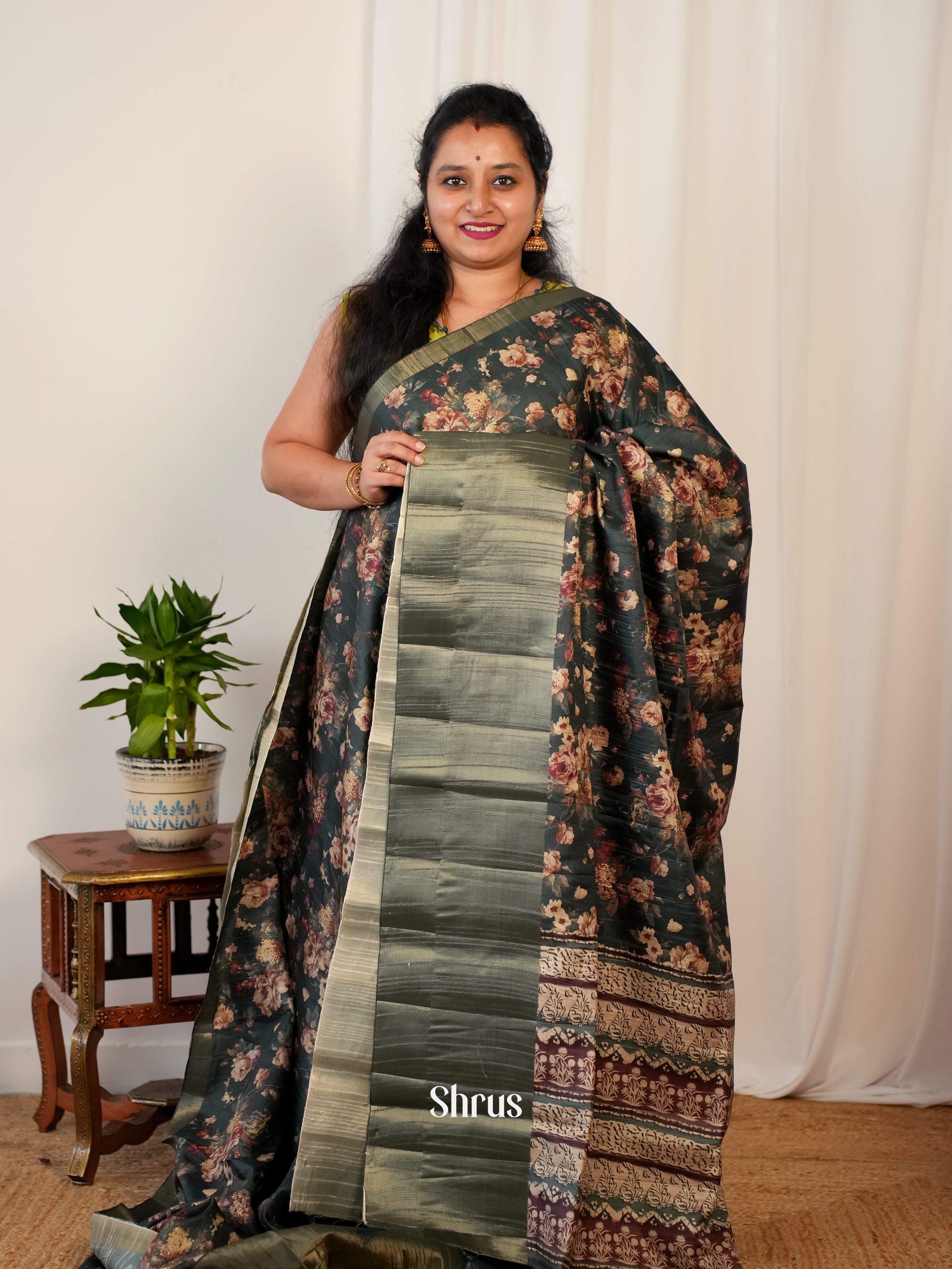 Green - Matka Cotton Saree - Shop on ShrusEternity.com