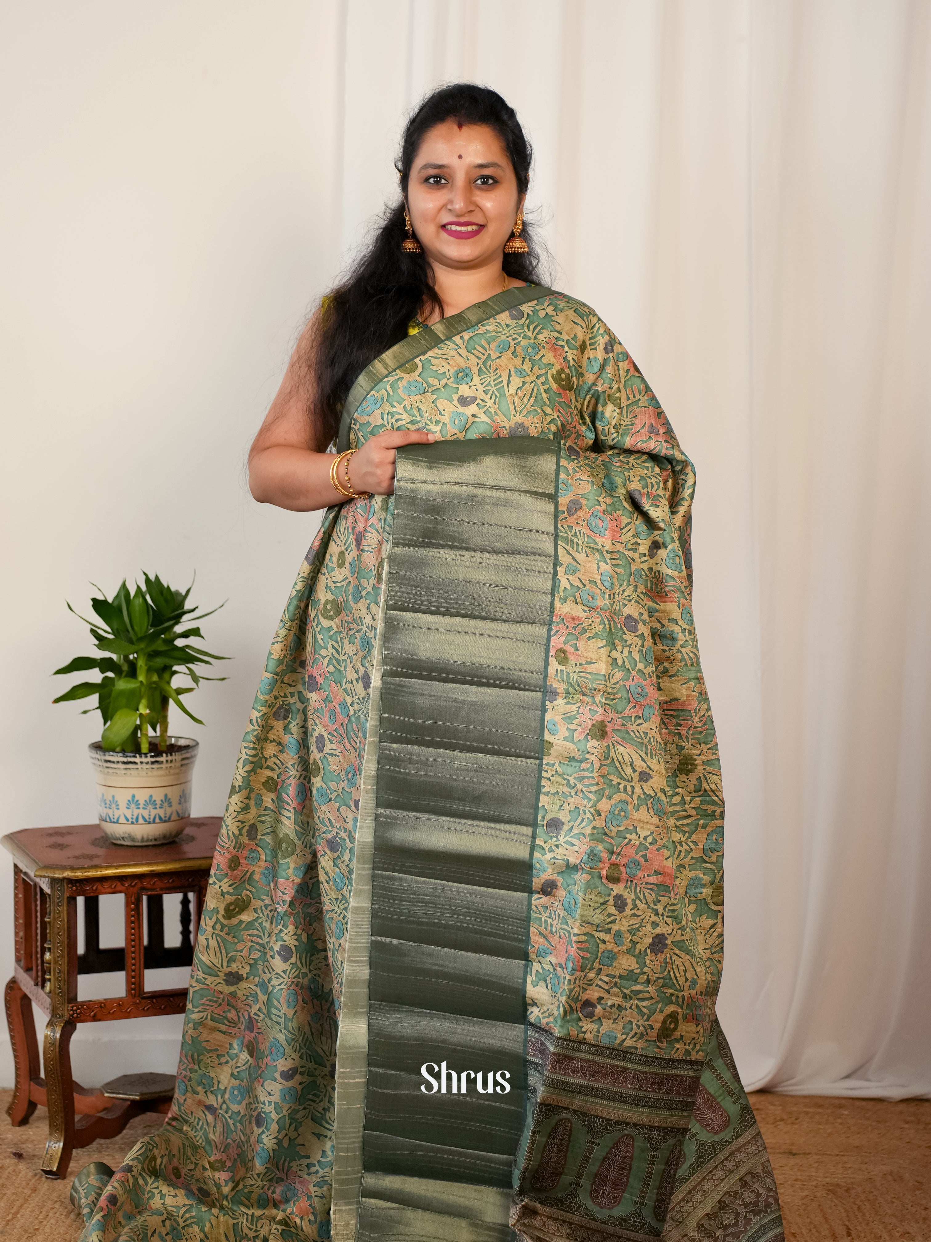 Green- Matka Cotton Saree - Shop on ShrusEternity.com
