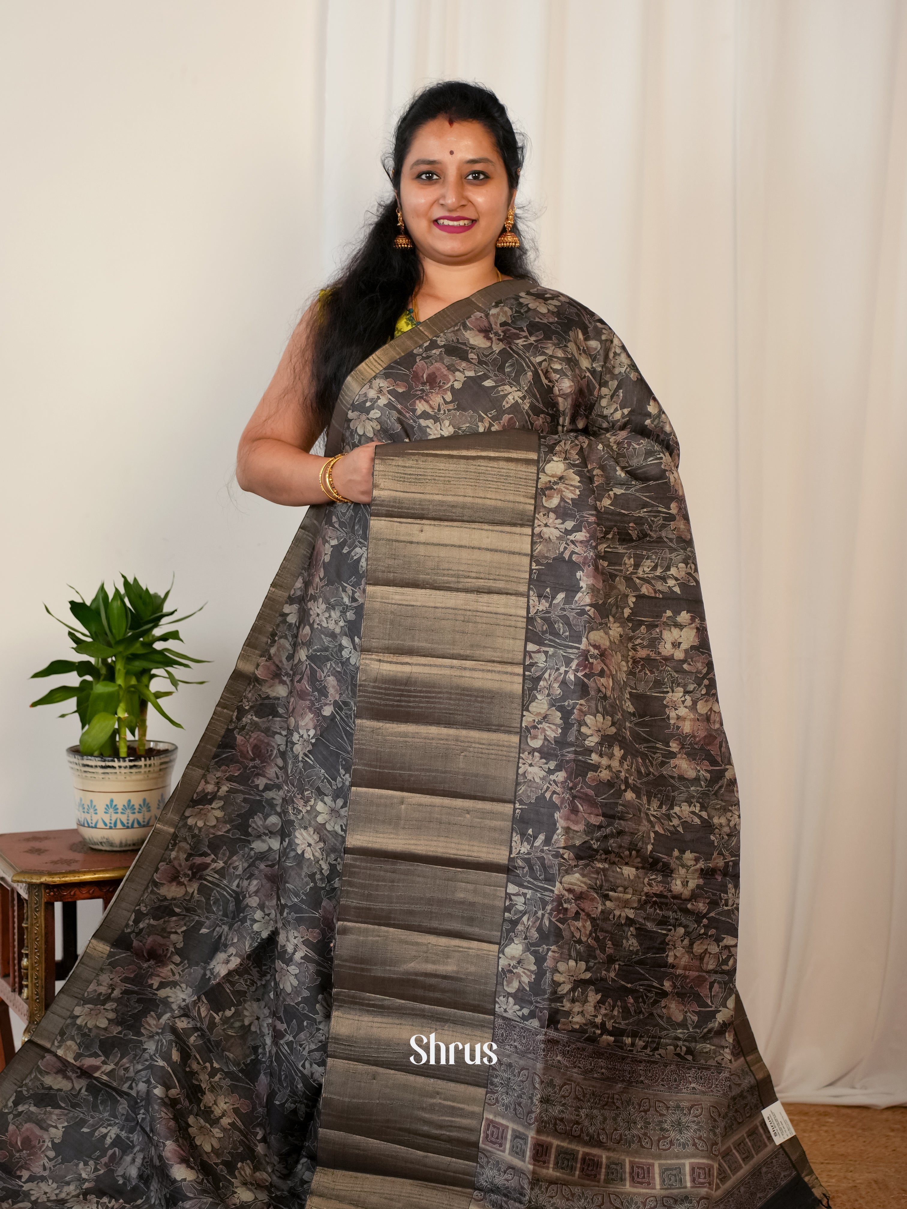 Black - Matka Cotton Saree - Shop on ShrusEternity.com