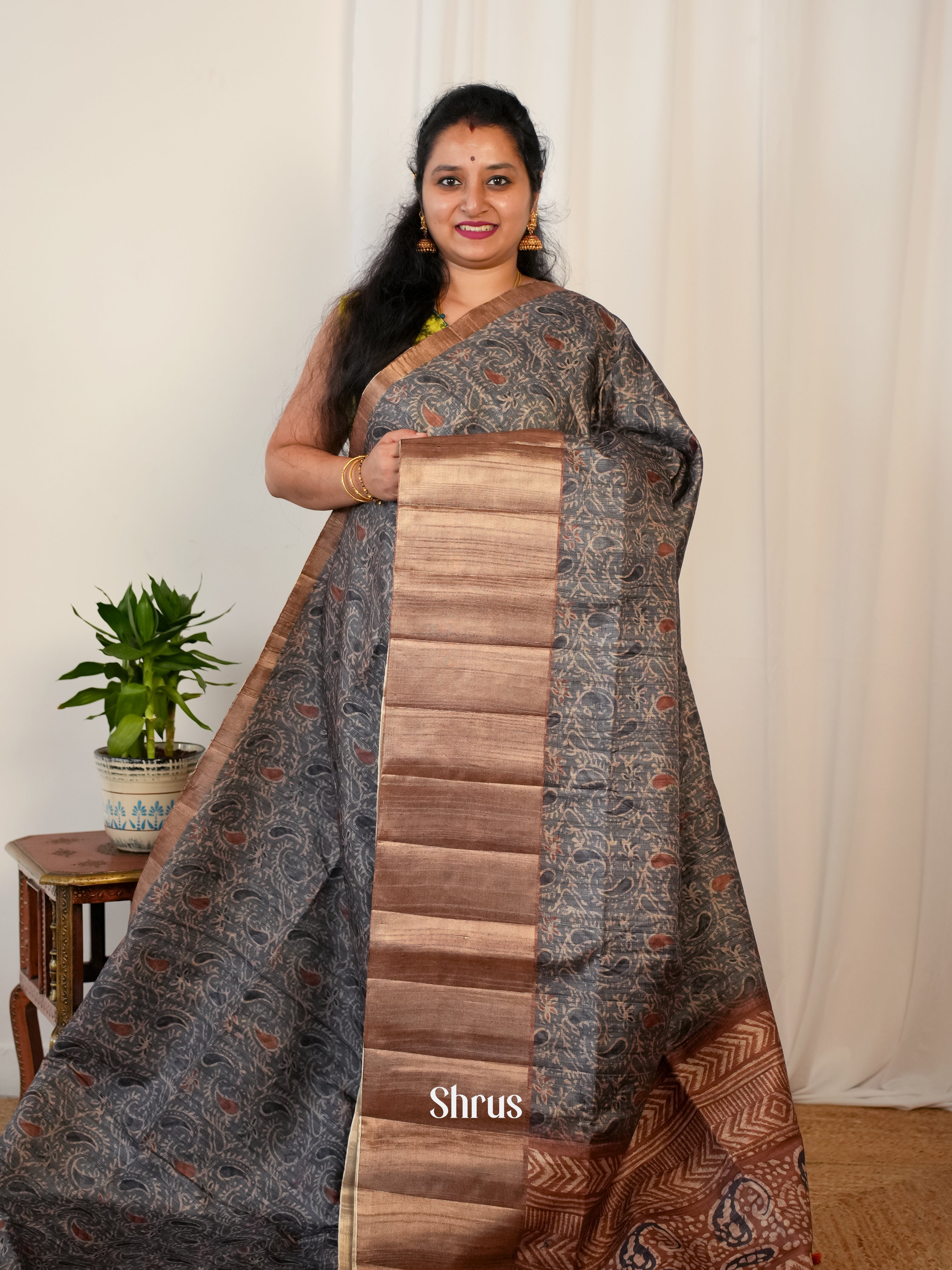 Grey & Brown- Matka Cotton Saree - Shop on ShrusEternity.com