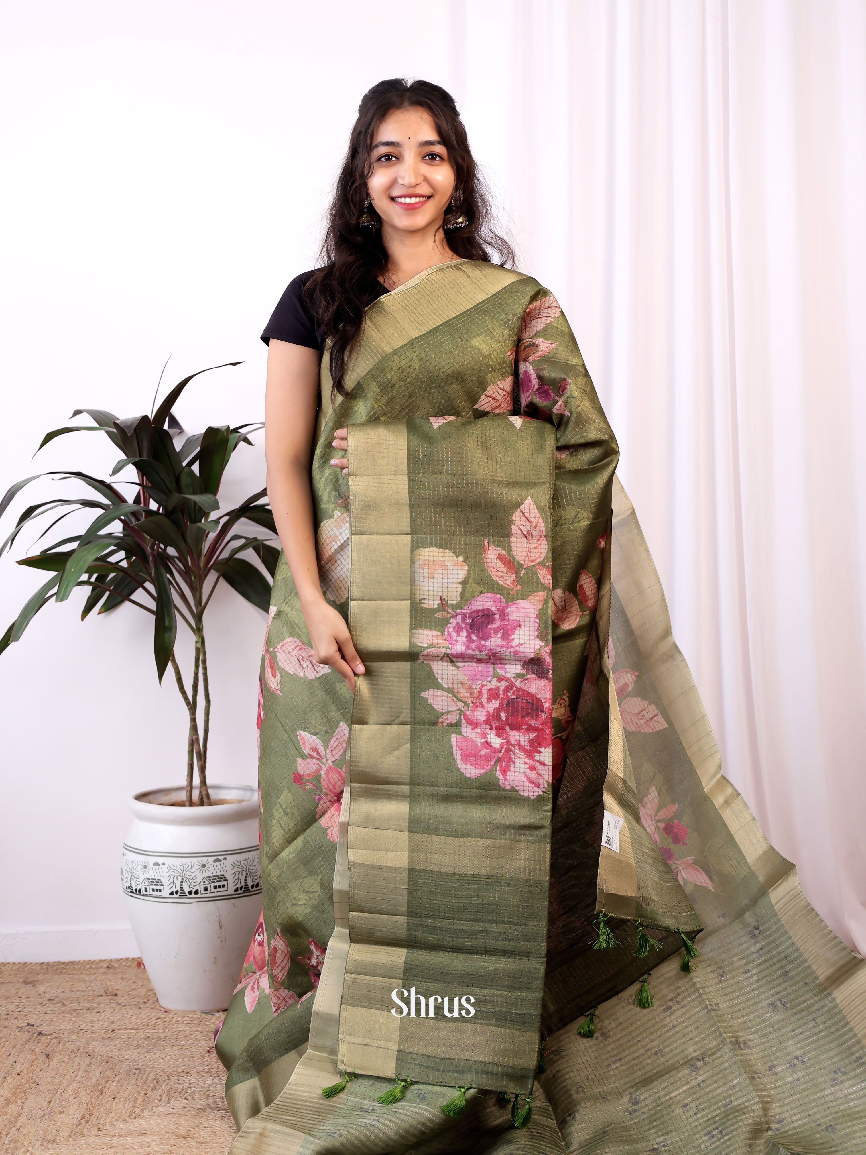 CIS04860 - Semi Tussar Saree - Shop on ShrusEternity.com