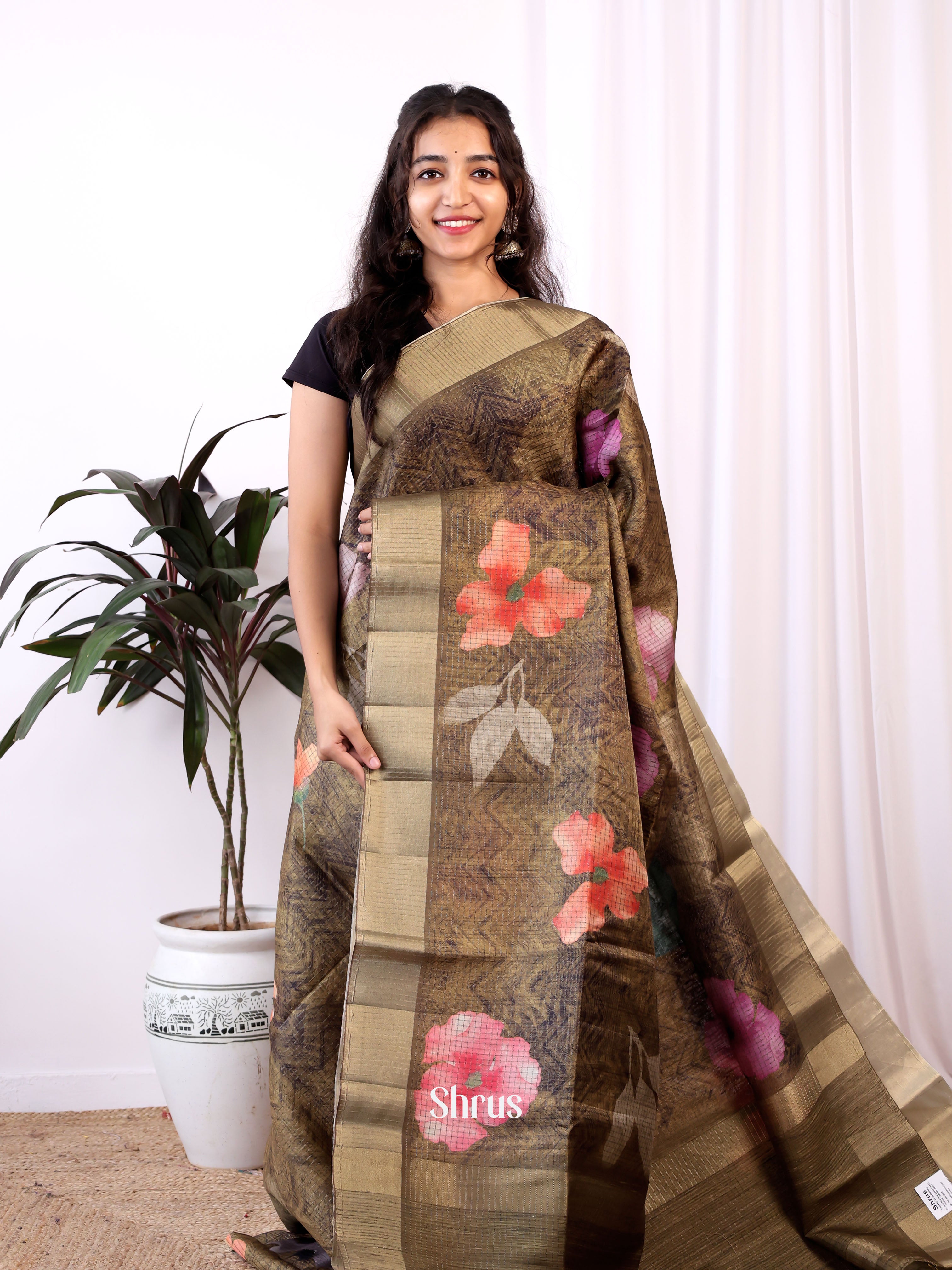 Green- Semi Tussar Saree - Shop on ShrusEternity.com