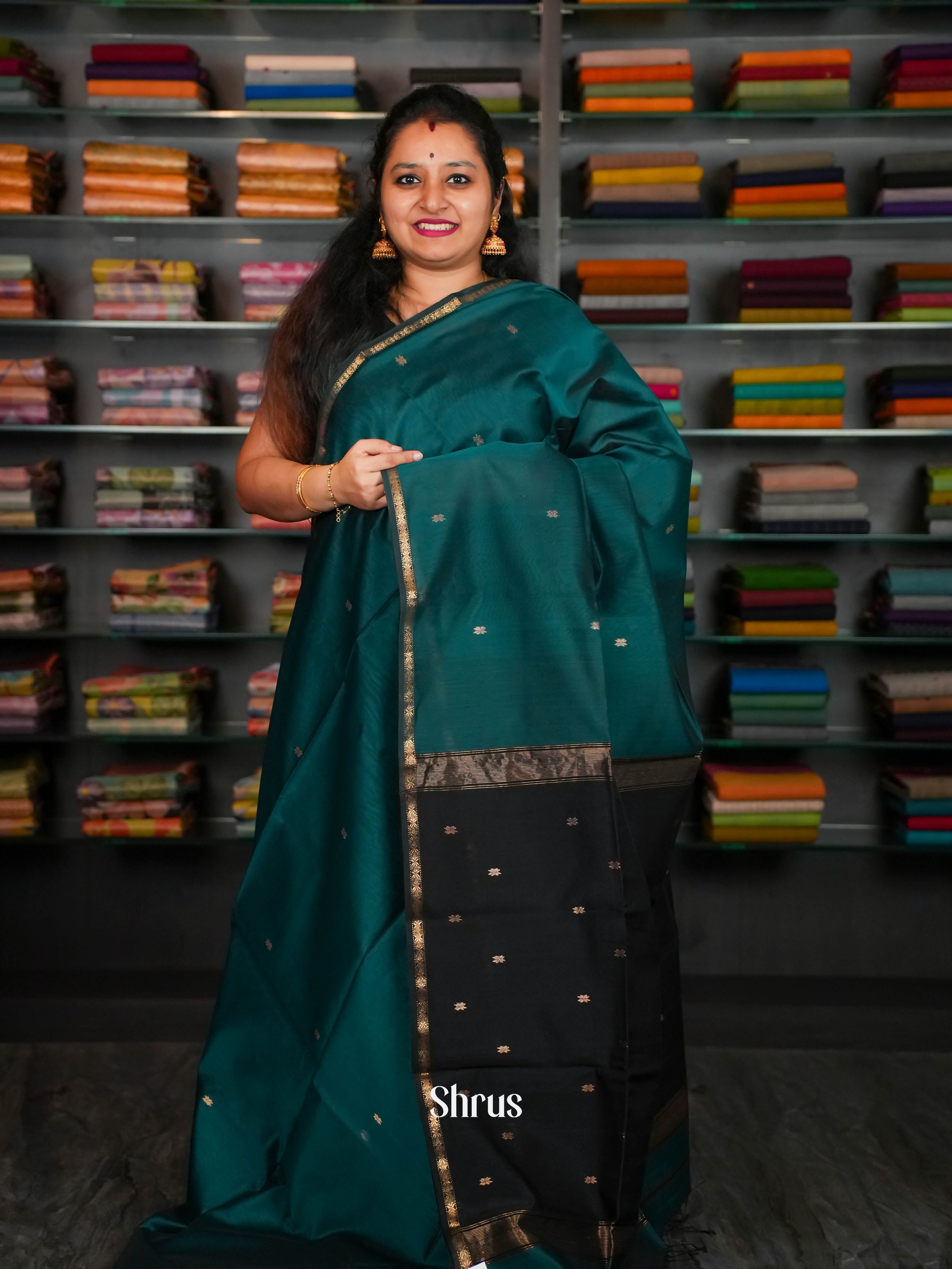Green & Black Maheshwari silkcotton Saree - Shop on ShrusEternity.com