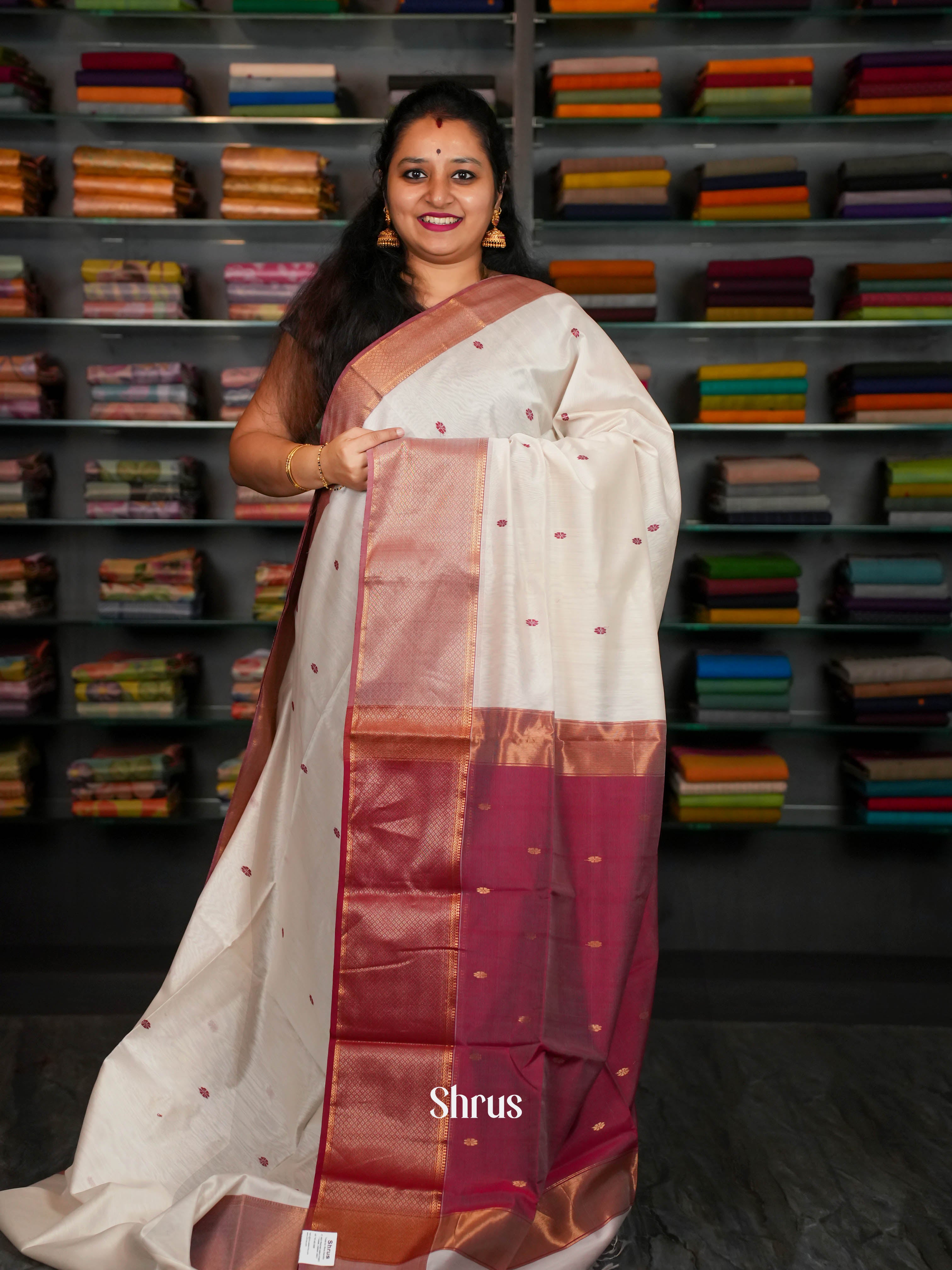 Cream Maheshwari silkcotton Saree - Shop on ShrusEternity.com