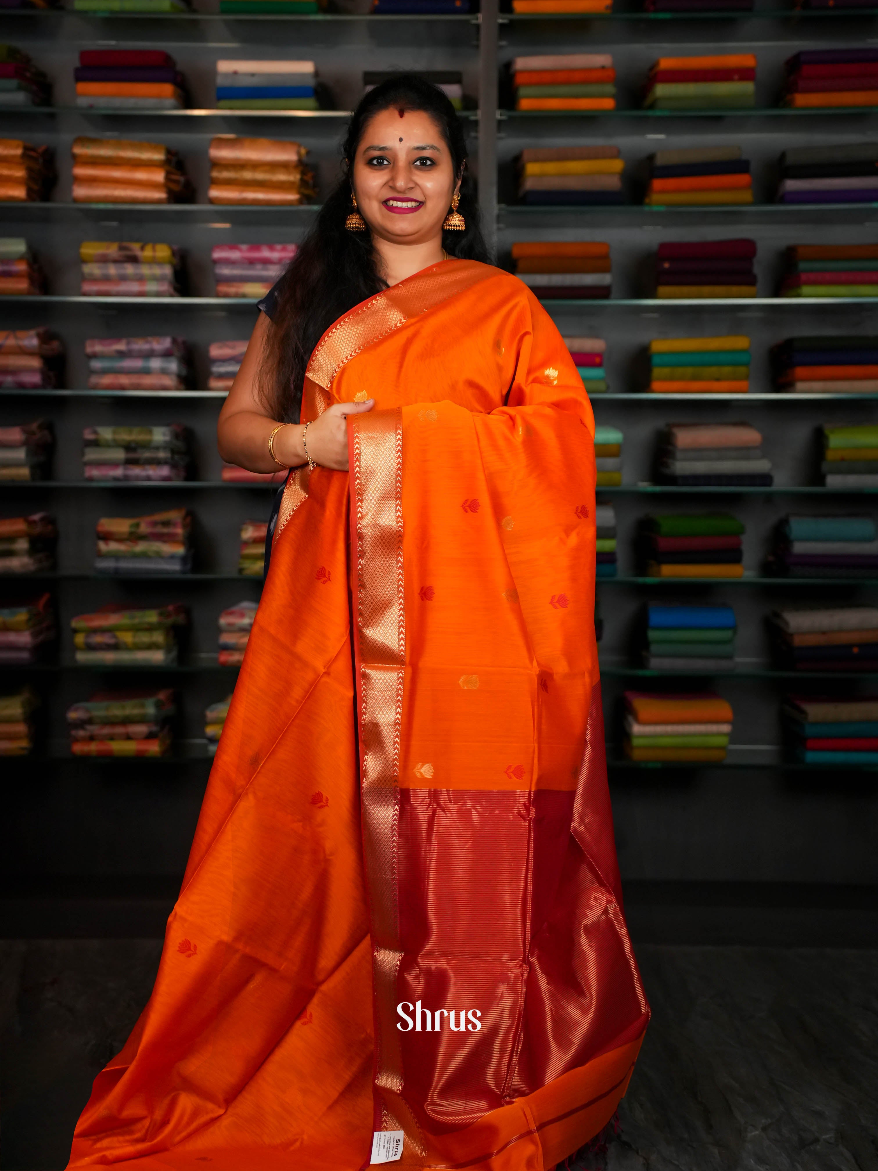 Fiery orange & Red Maheshwari silkcotton Saree - Shop on ShrusEternity.com