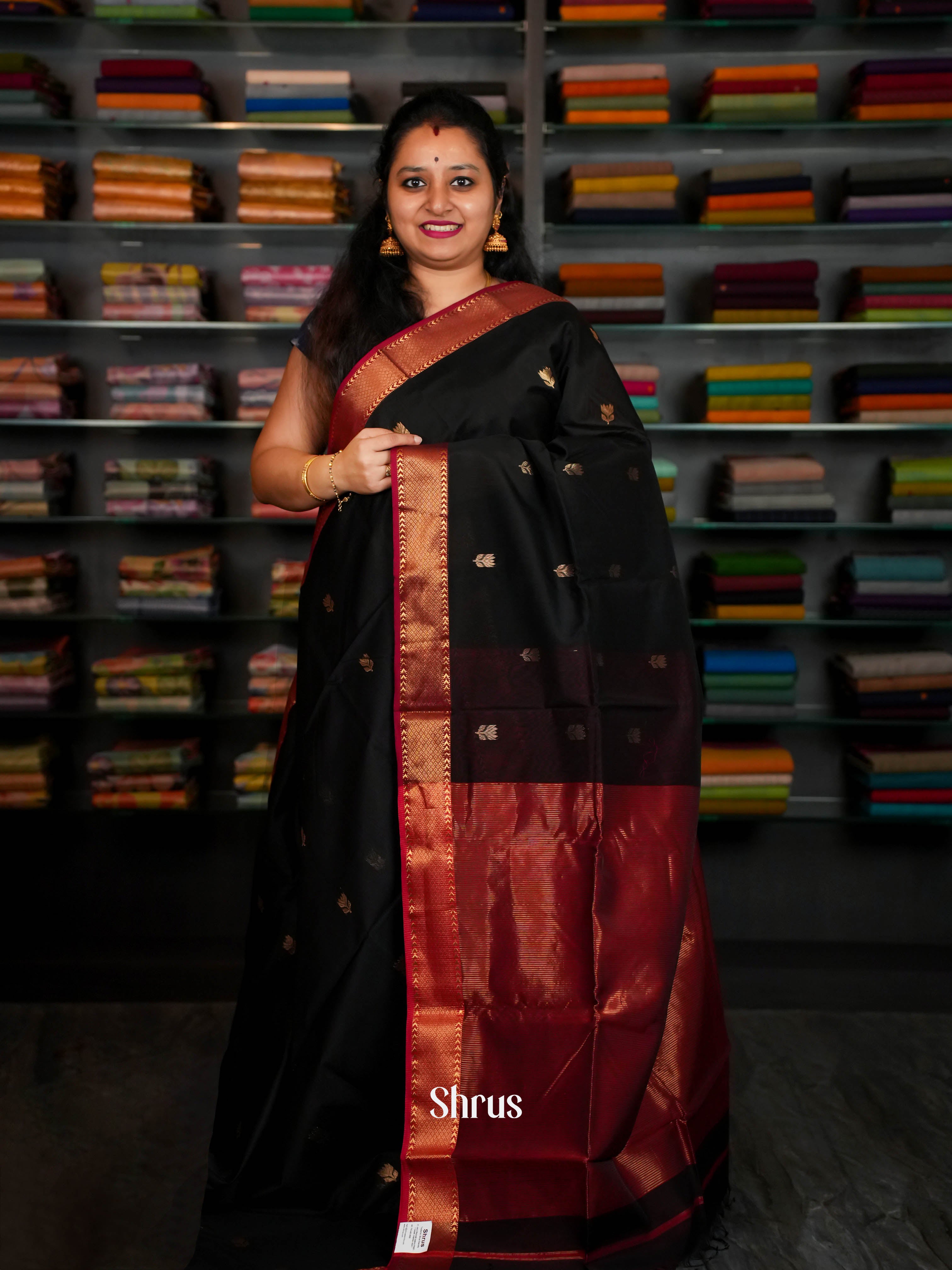 Black & Red - Maheshwari silkcotton Saree - Shop on ShrusEternity.com