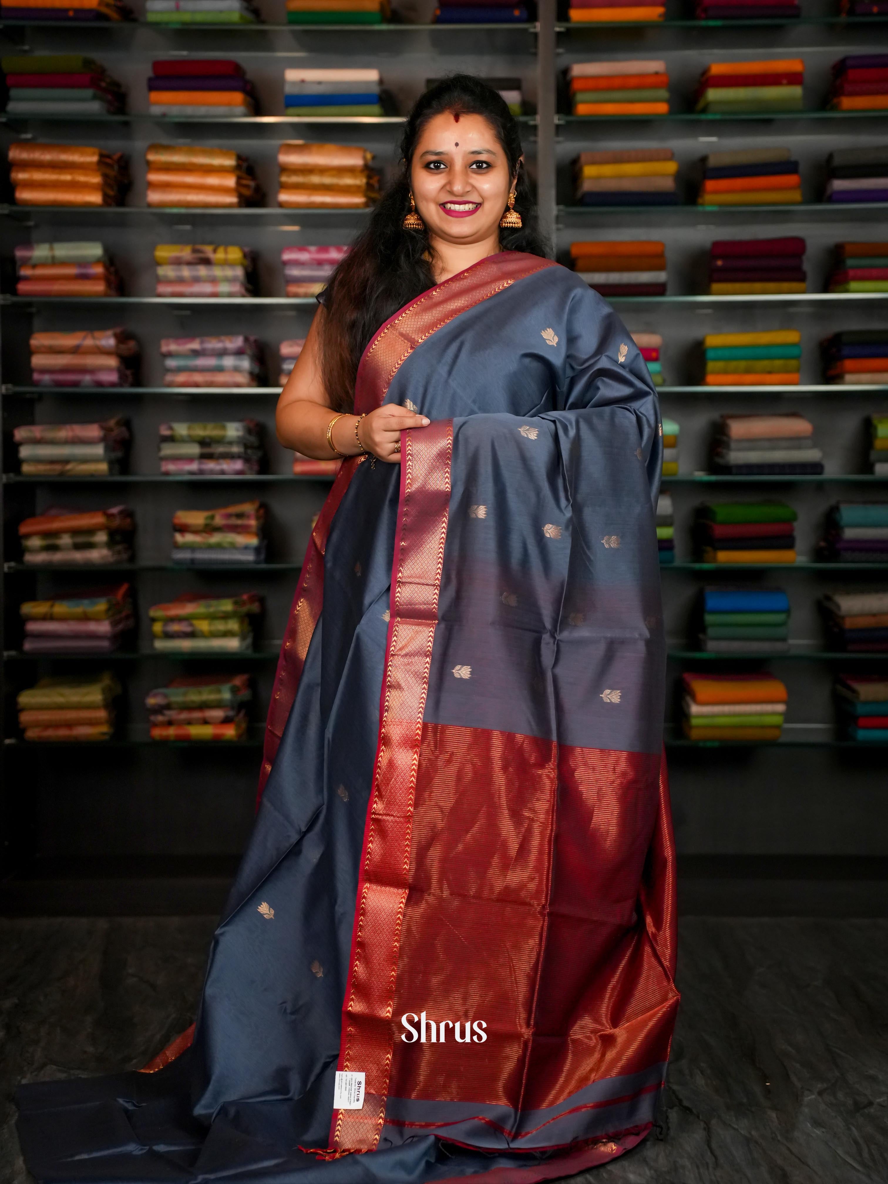 Grey & Red - Maheshwari silkcotton Saree - Shop on ShrusEternity.com