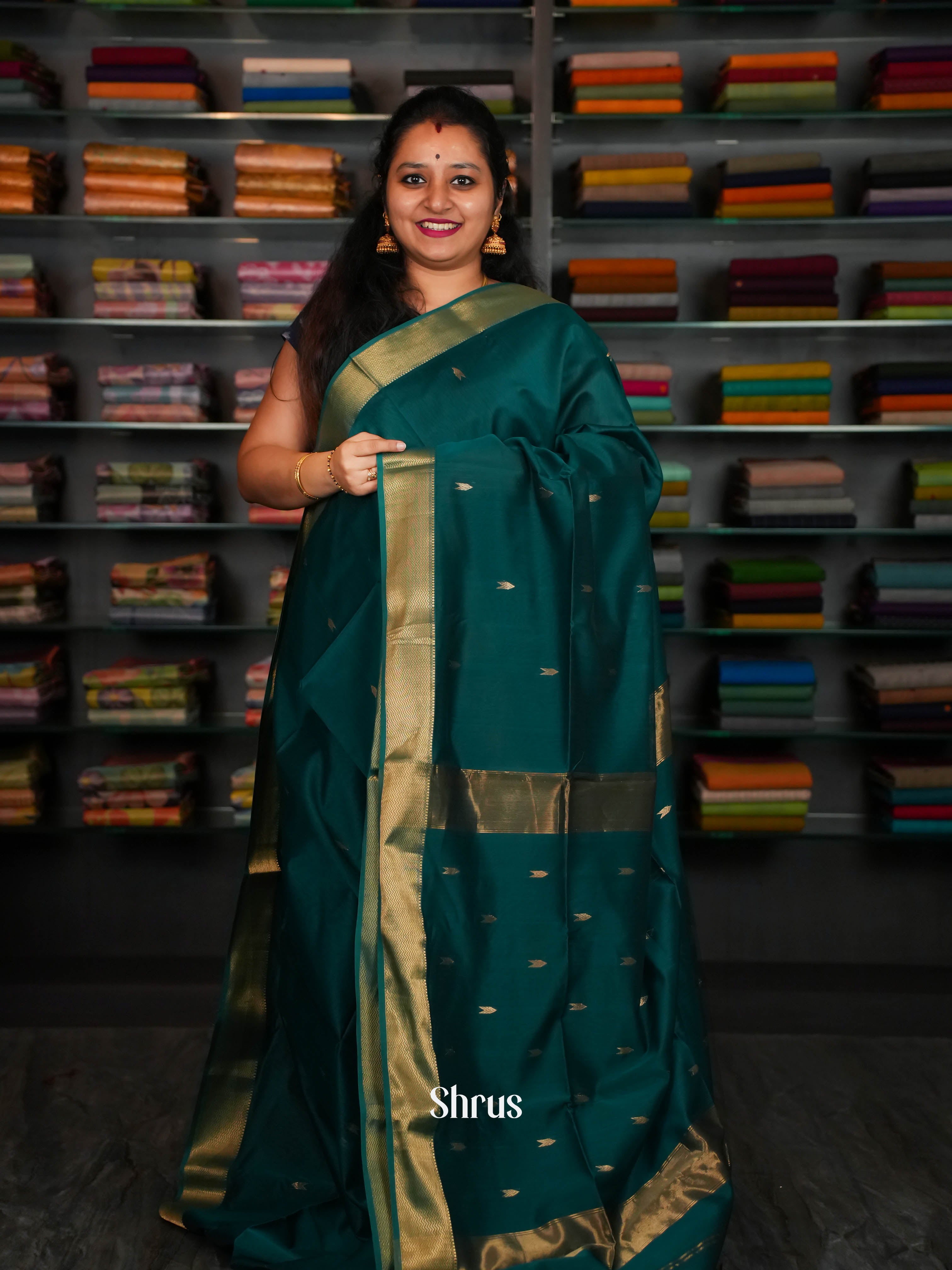 Green Maheshwari silkcotton Saree - Shop on ShrusEternity.com