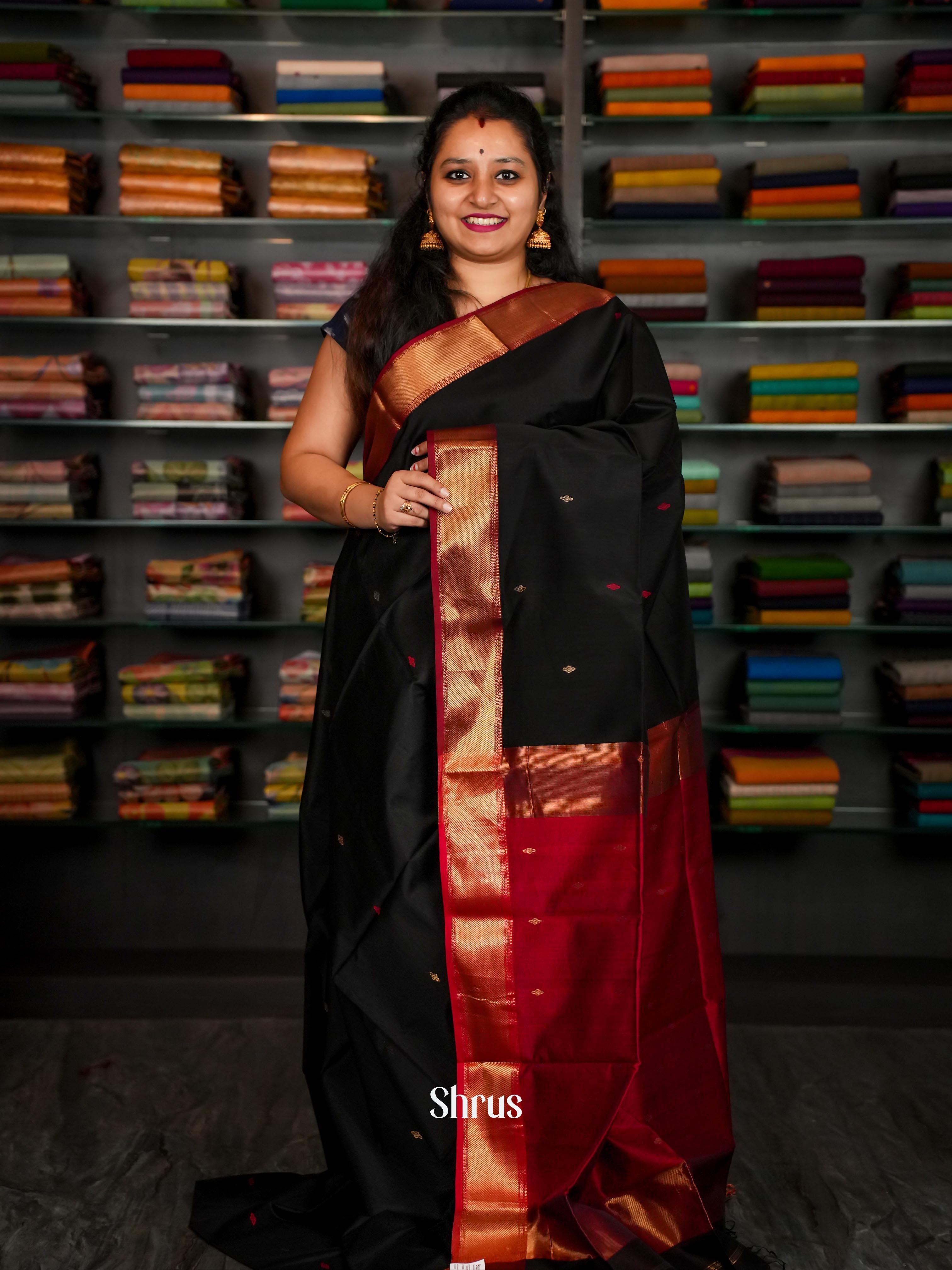 Black Red Maheshwari silkcotton Saree - Shop on ShrusEternity.com