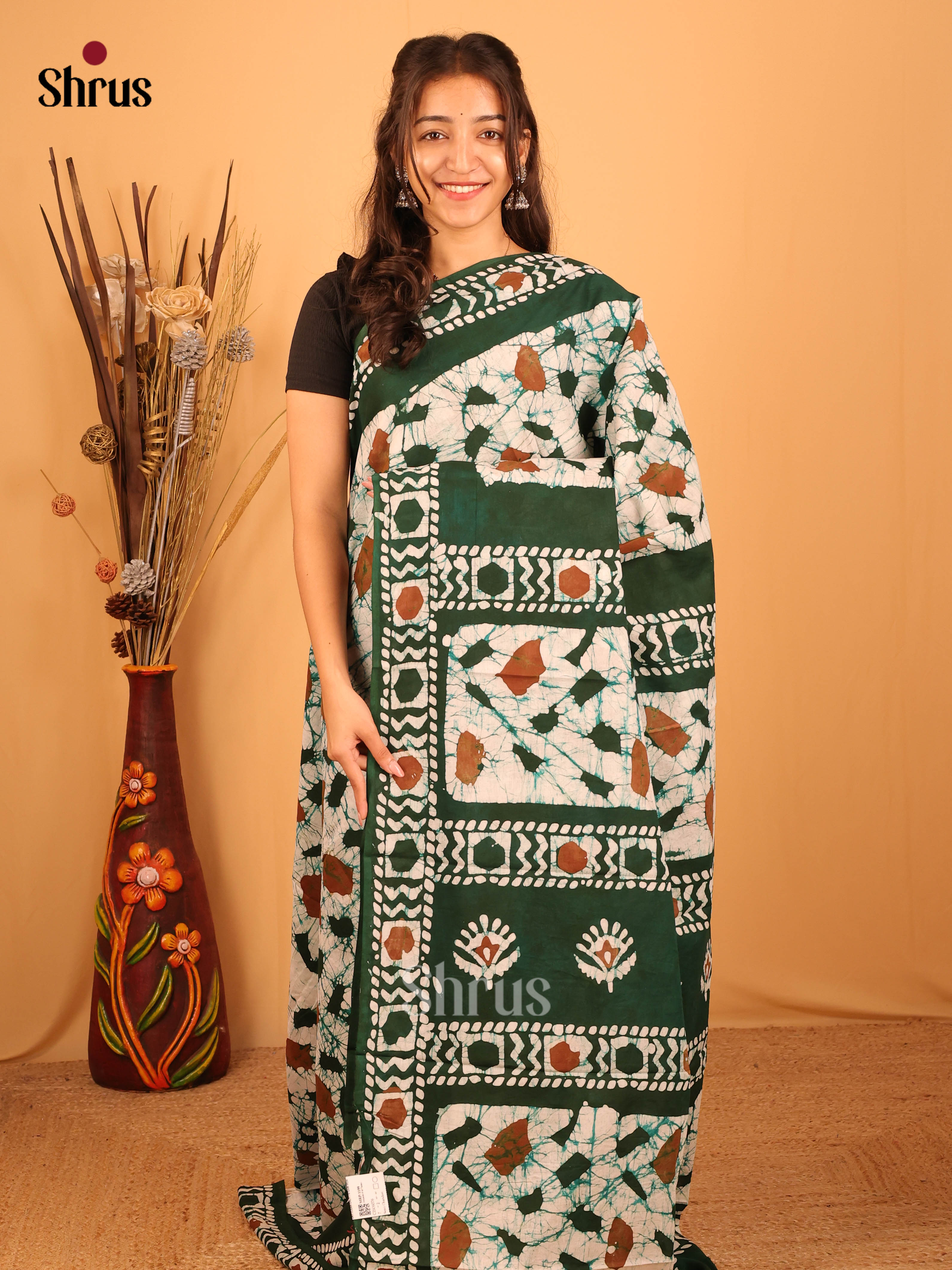 CIS06076 - Jaipur cotton Saree - Shop on Shrus.com