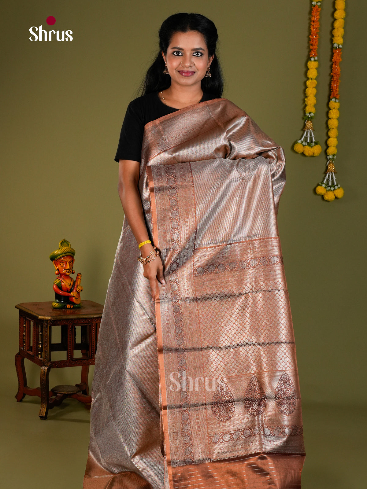 CIS06301 - Shop on Shrus.com