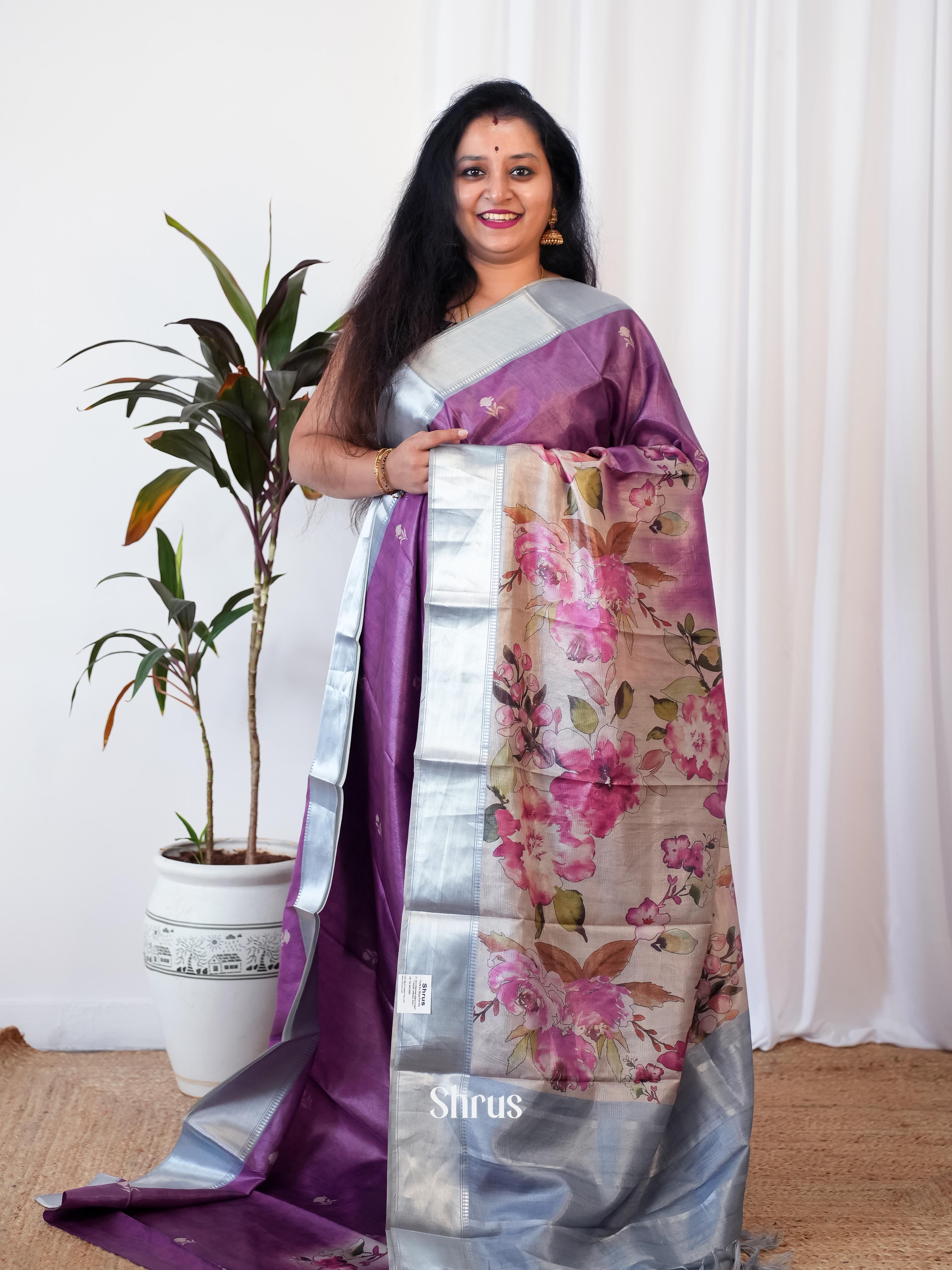 CIS06424 - Printed Tussar Saree - Shop on Shrus.com