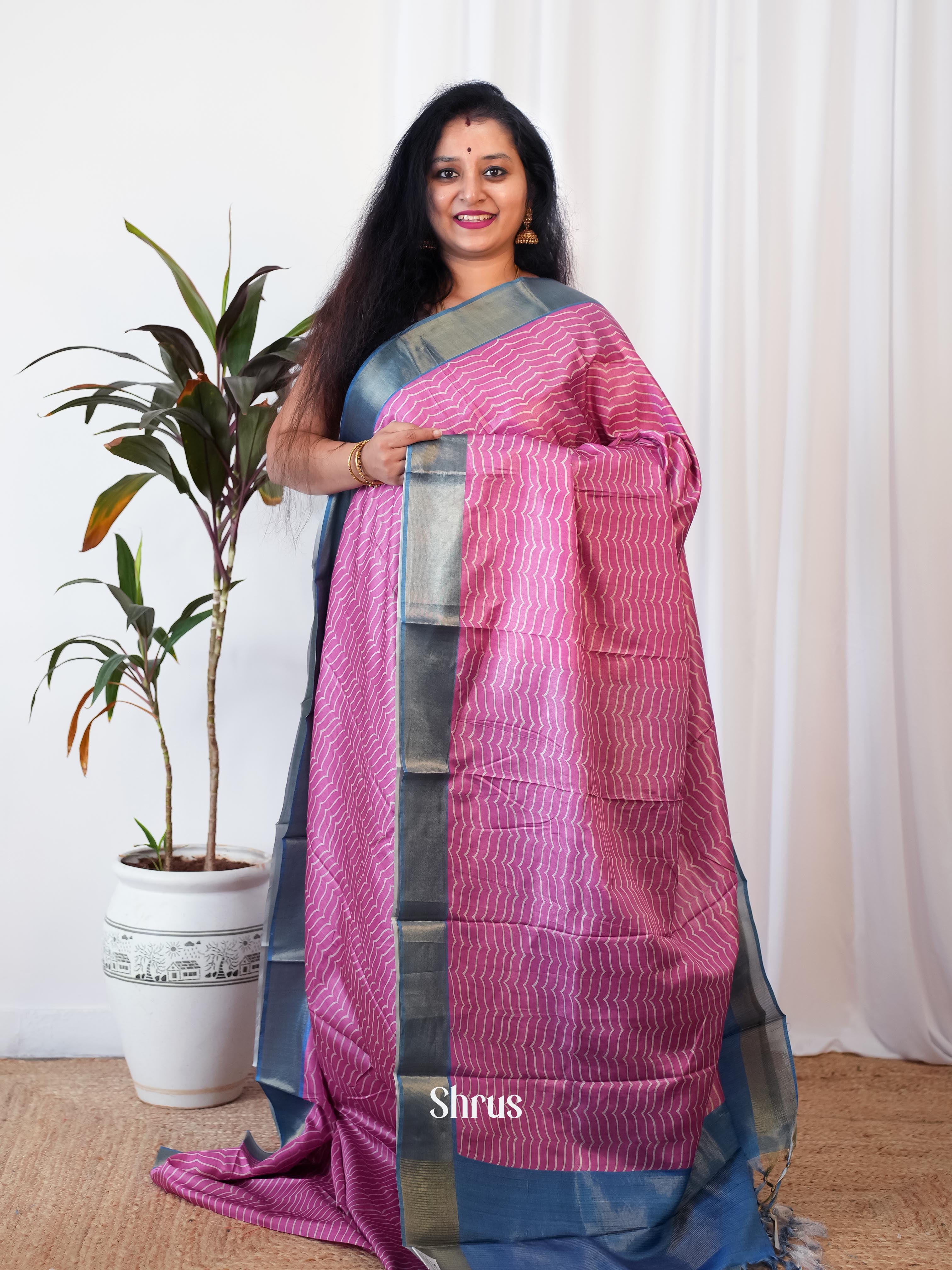 CIS06471 - Printed Tussar Saree - Shop on Shrus.com