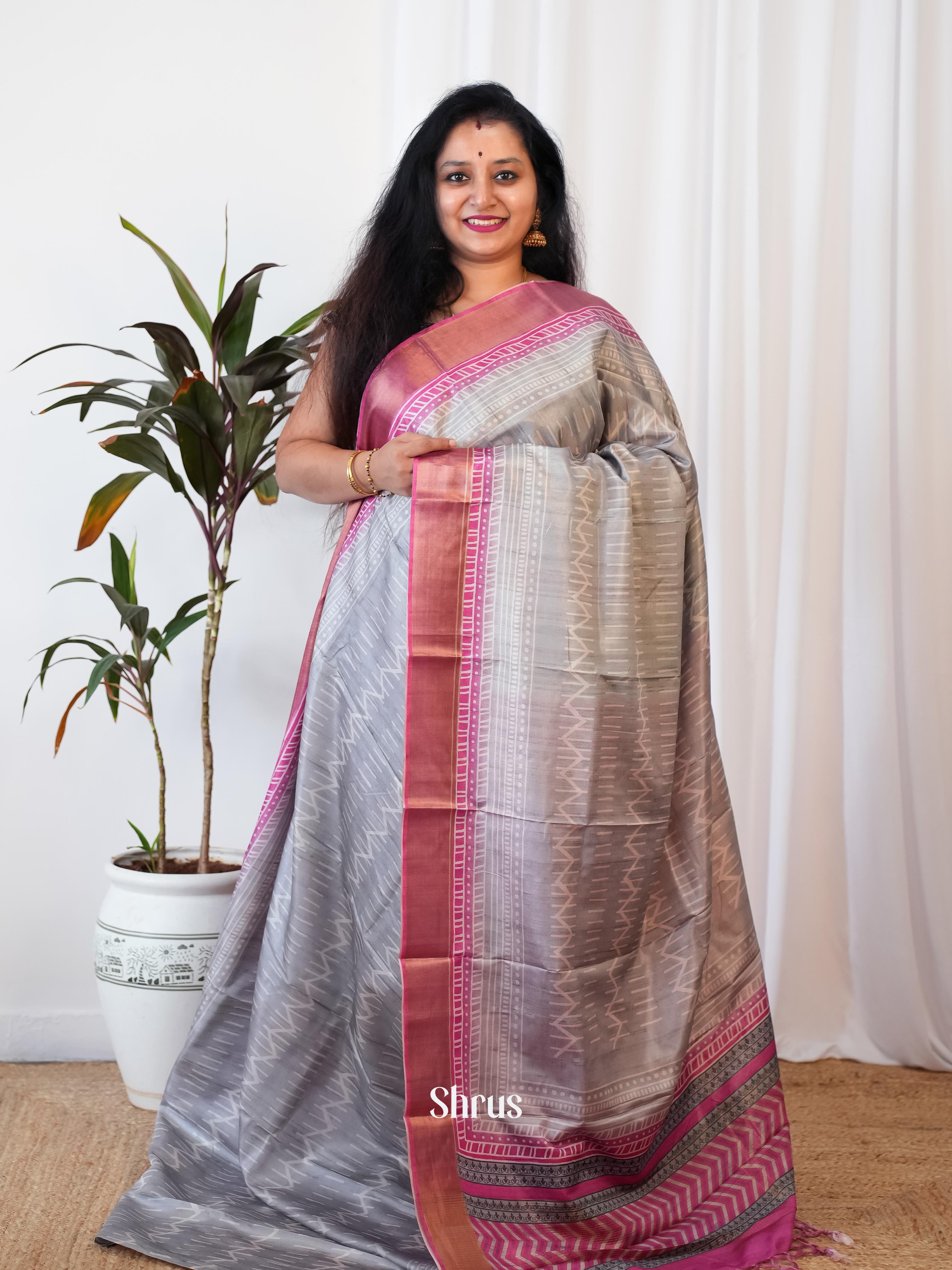 Grey & Pink - Printed Tussar Saree - Shop on Shrus.com