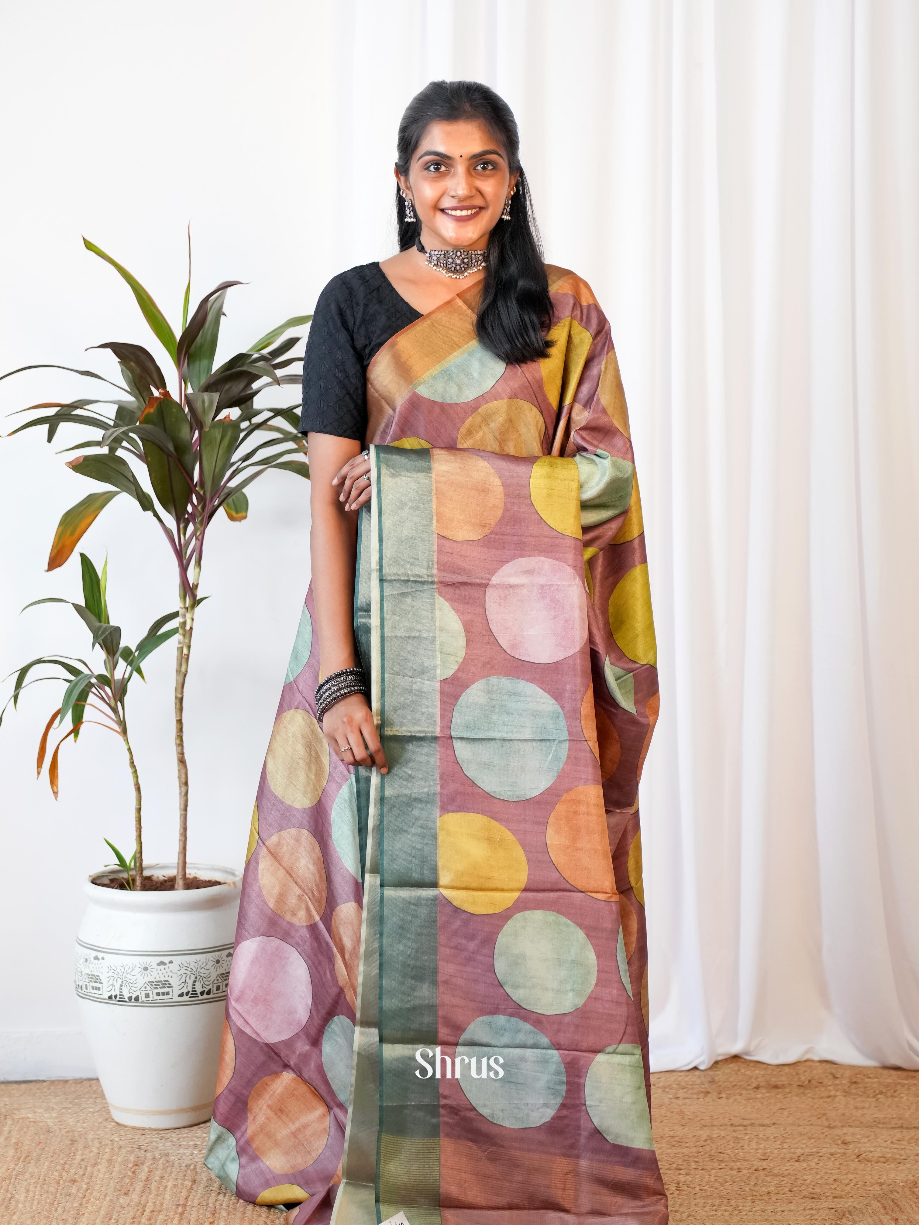 Onion Pink & Green - Printed Tussar Saree - Shop on Shrus.com