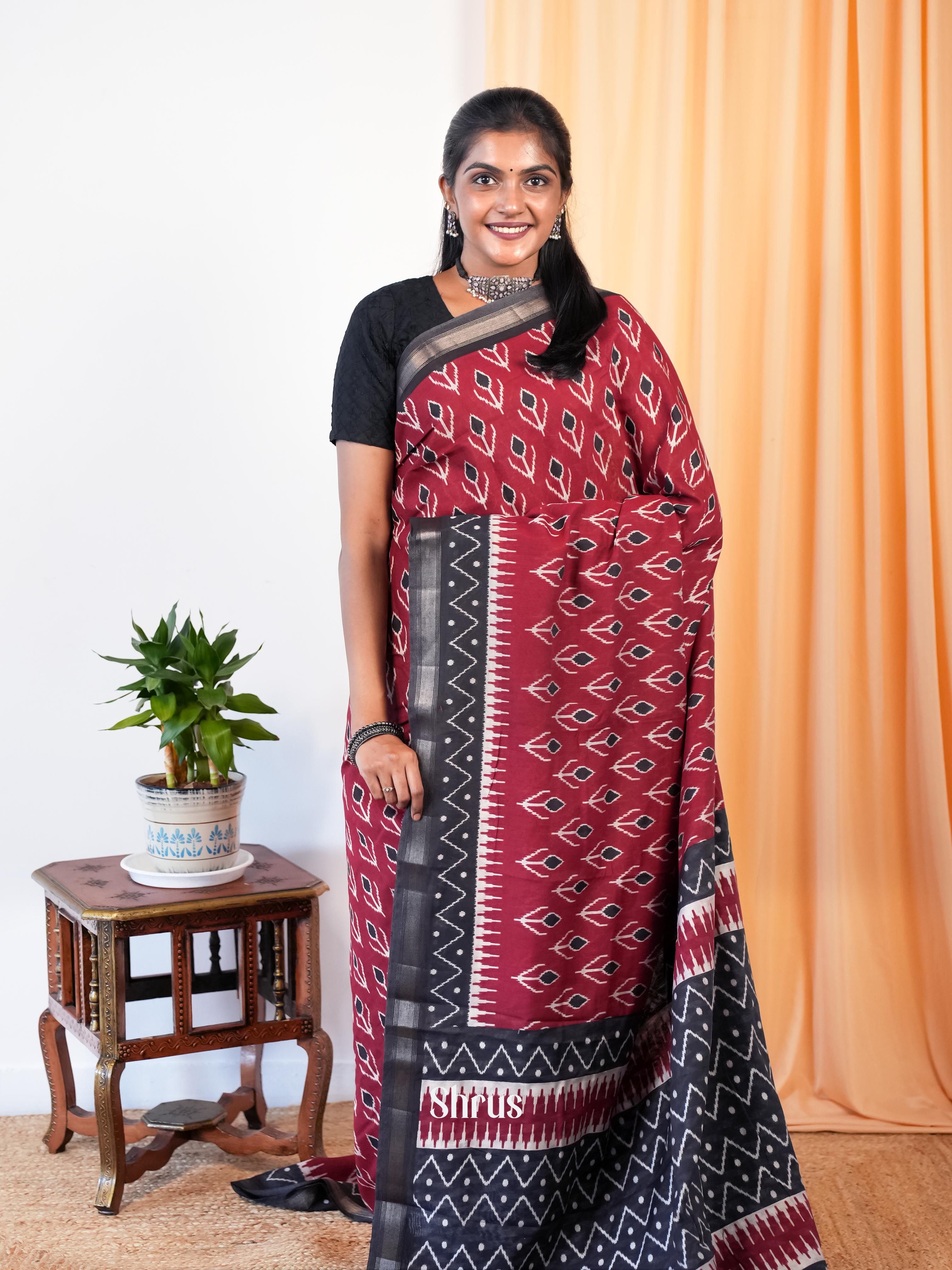 Red & Black - Art Modal Saree - Shop on Shrus.com