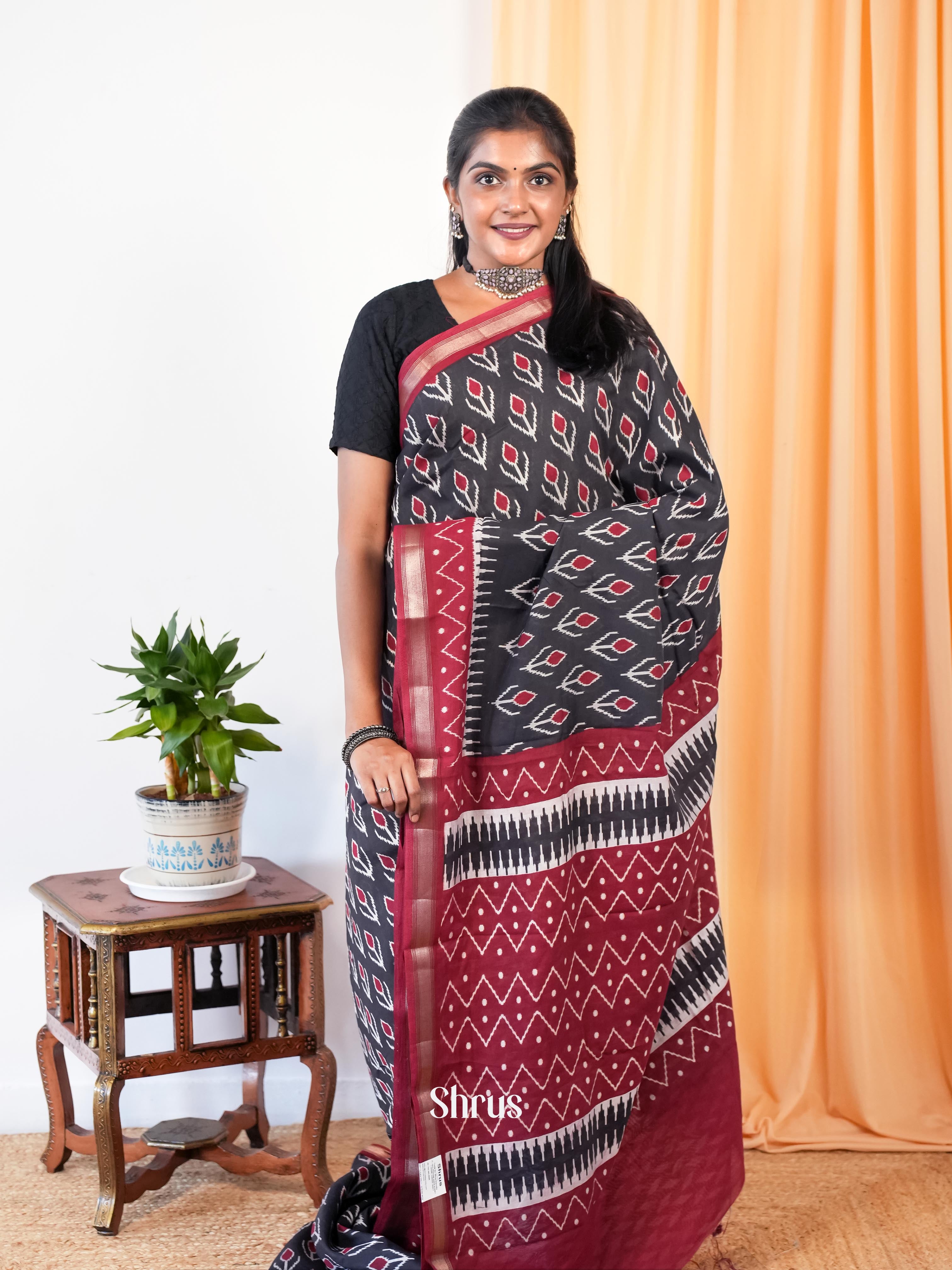 Black & red - Art Modal Saree - Shop on Shrus.com