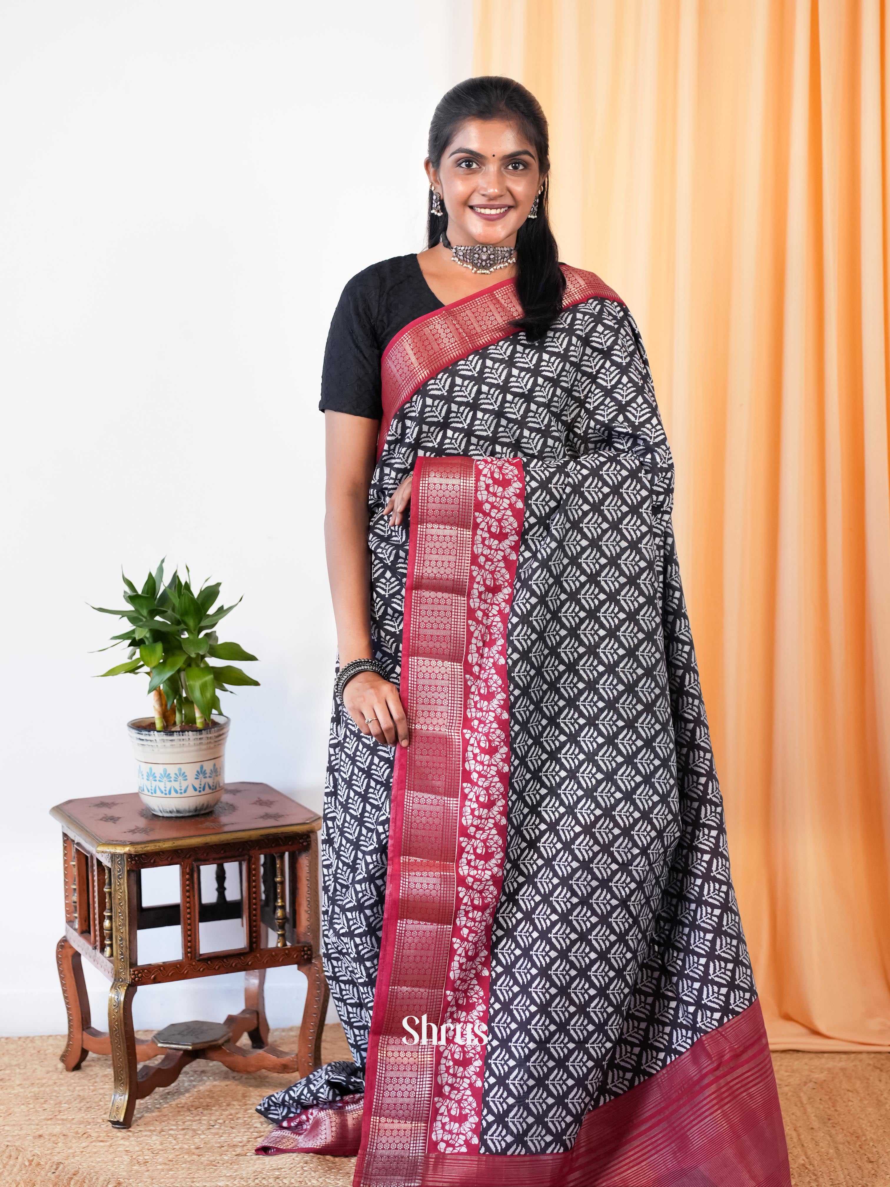 Black & Red- Art Modal Saree - Shop on Shrus.com