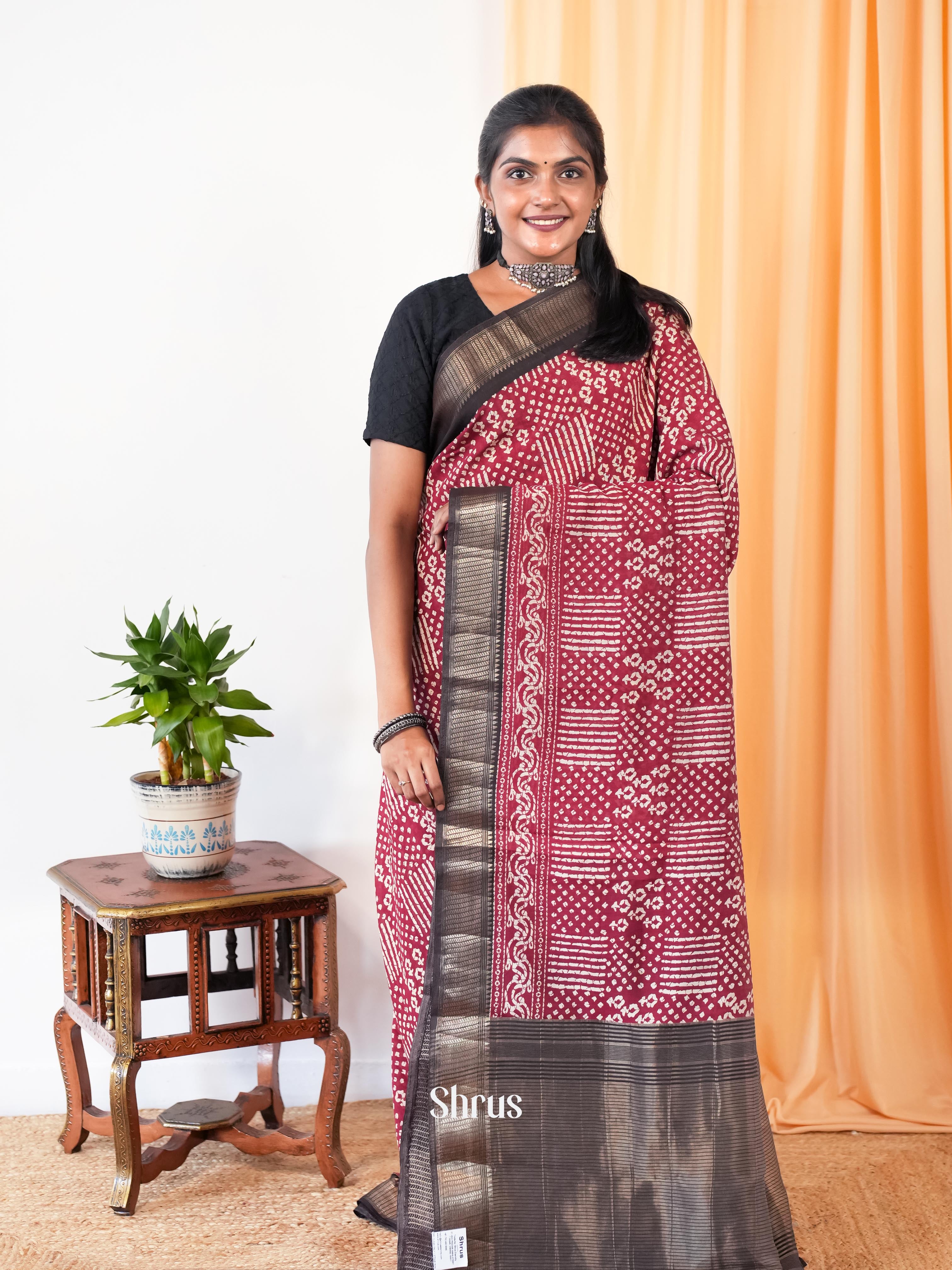 Red & Black - Art Modal Saree - Shop on Shrus.com