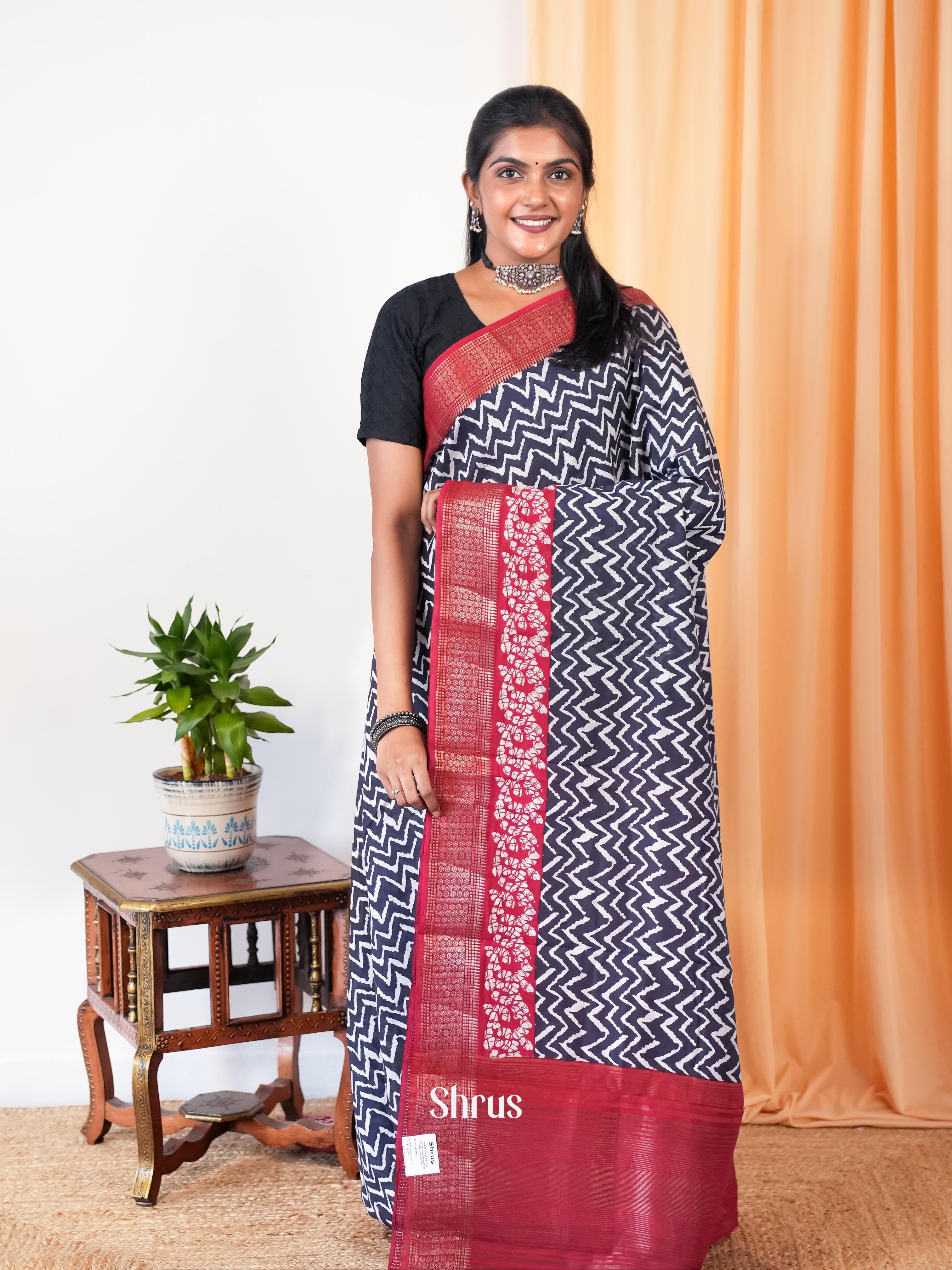 Black & Red - Art Modal Saree - Shop on Shrus.com