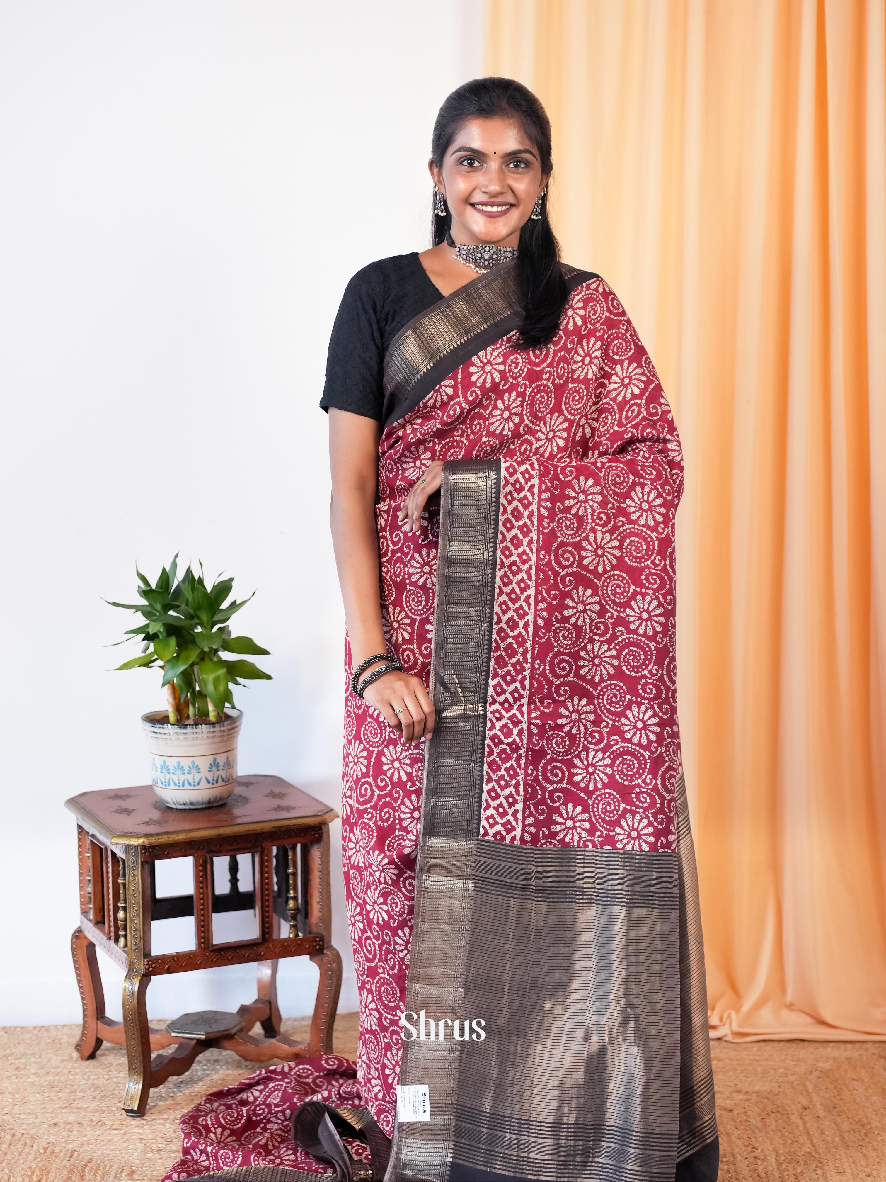 Red & Black - Art Modal Saree - Shop on Shrus.com