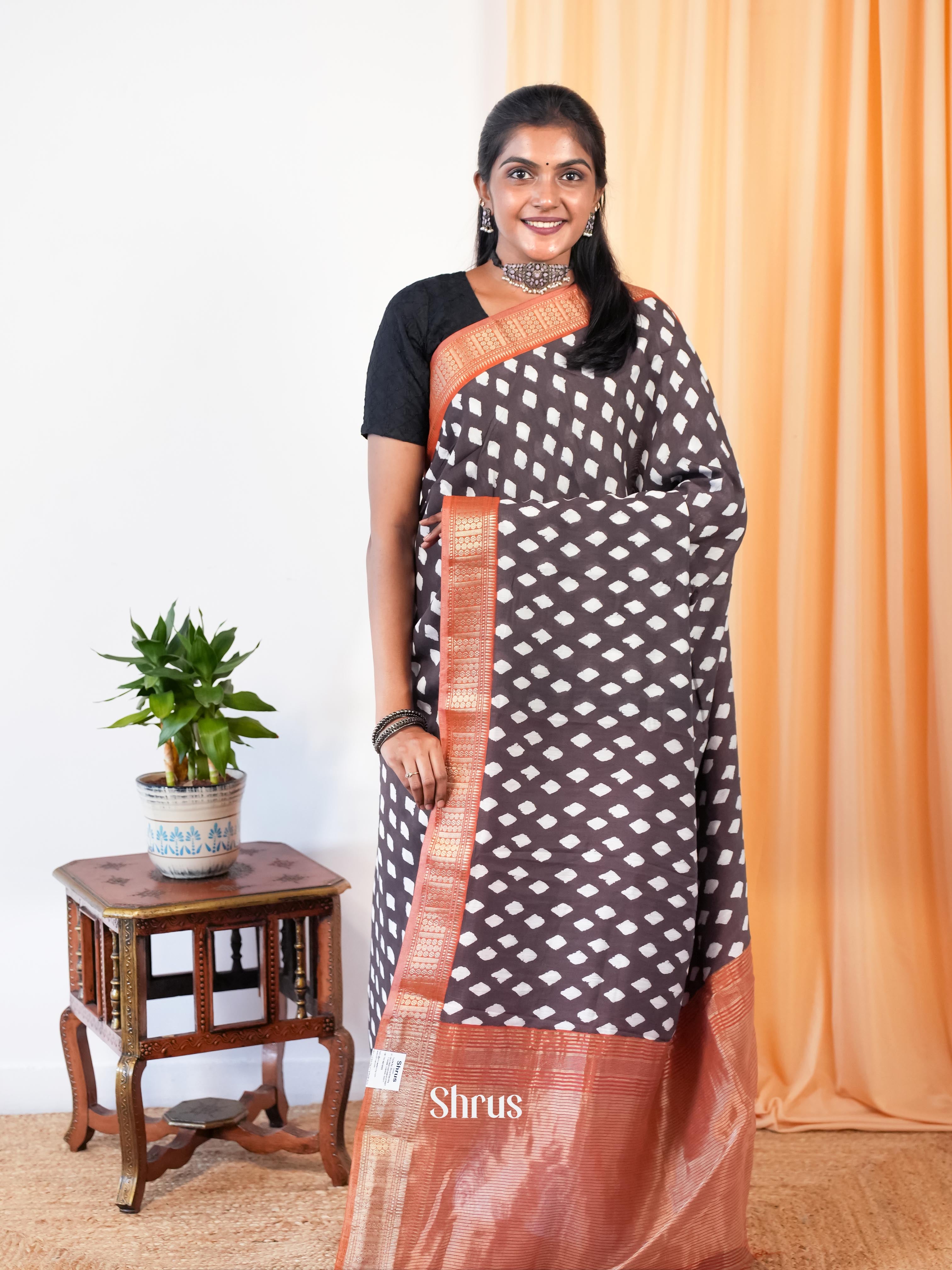 Black & Brown - Art Modal Saree - Shop on Shrus.com