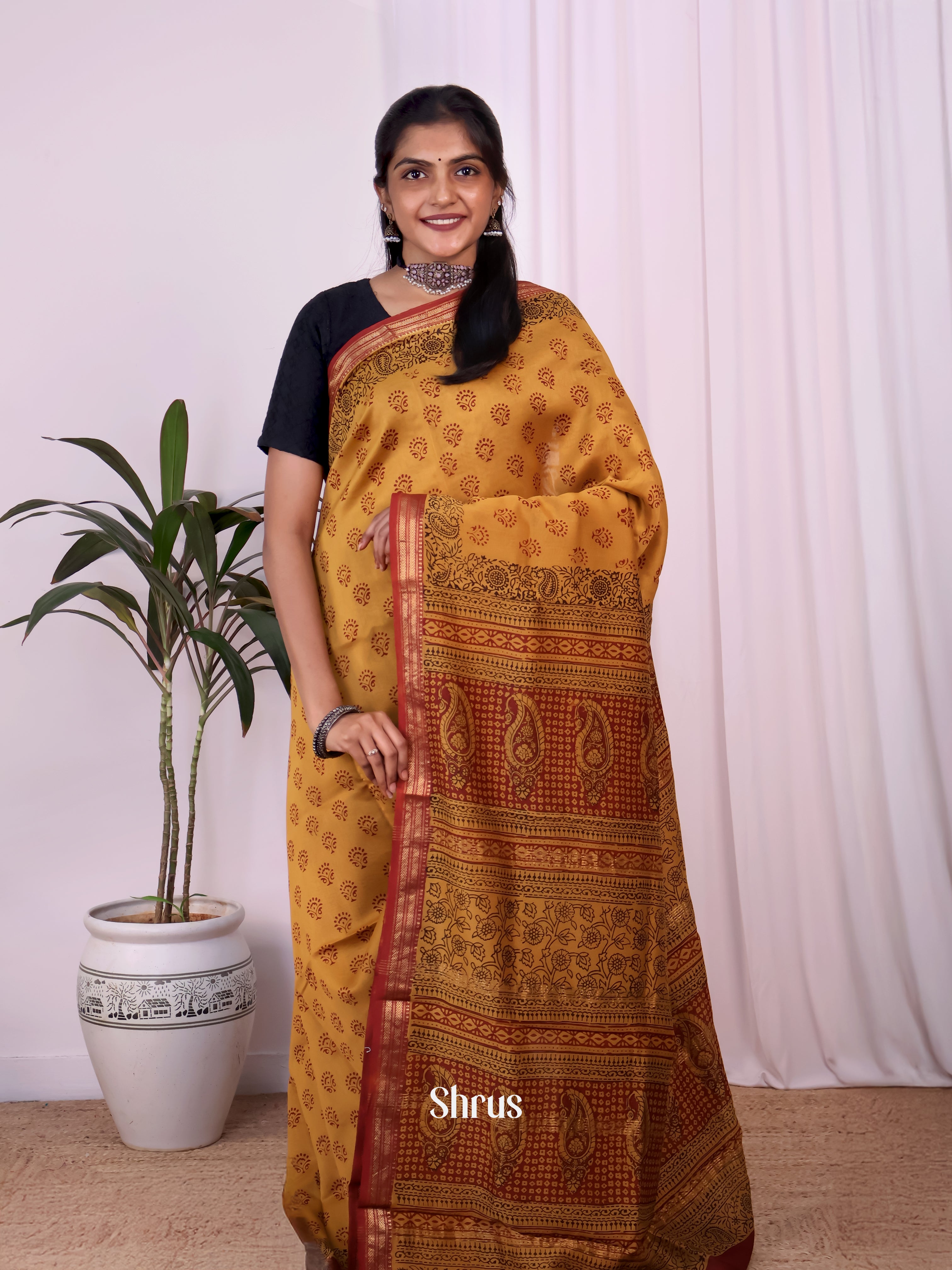 Mustard & Brick - Maheshwari silkcotton Saree - Shop on Shrus.com