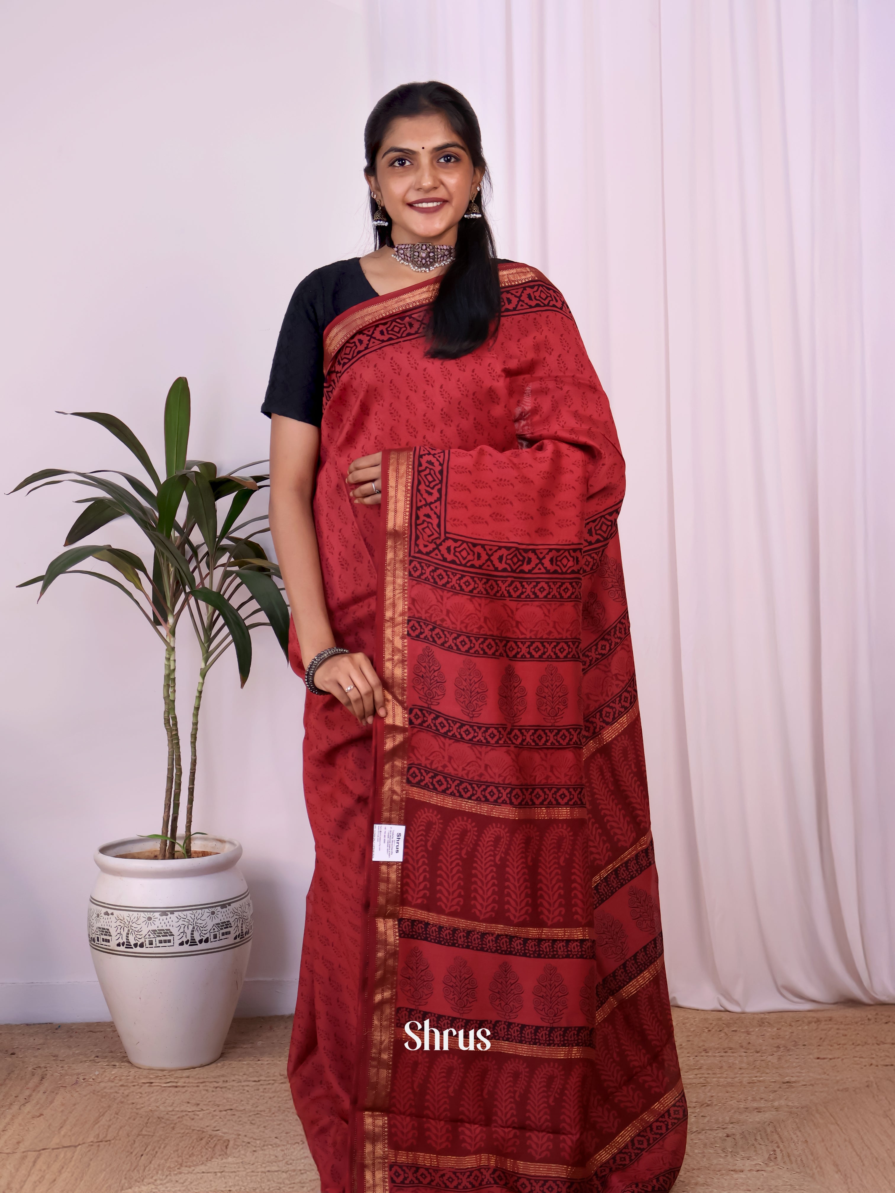 Red - Maheshwari silkcotton Saree - Shop on Shrus.com
