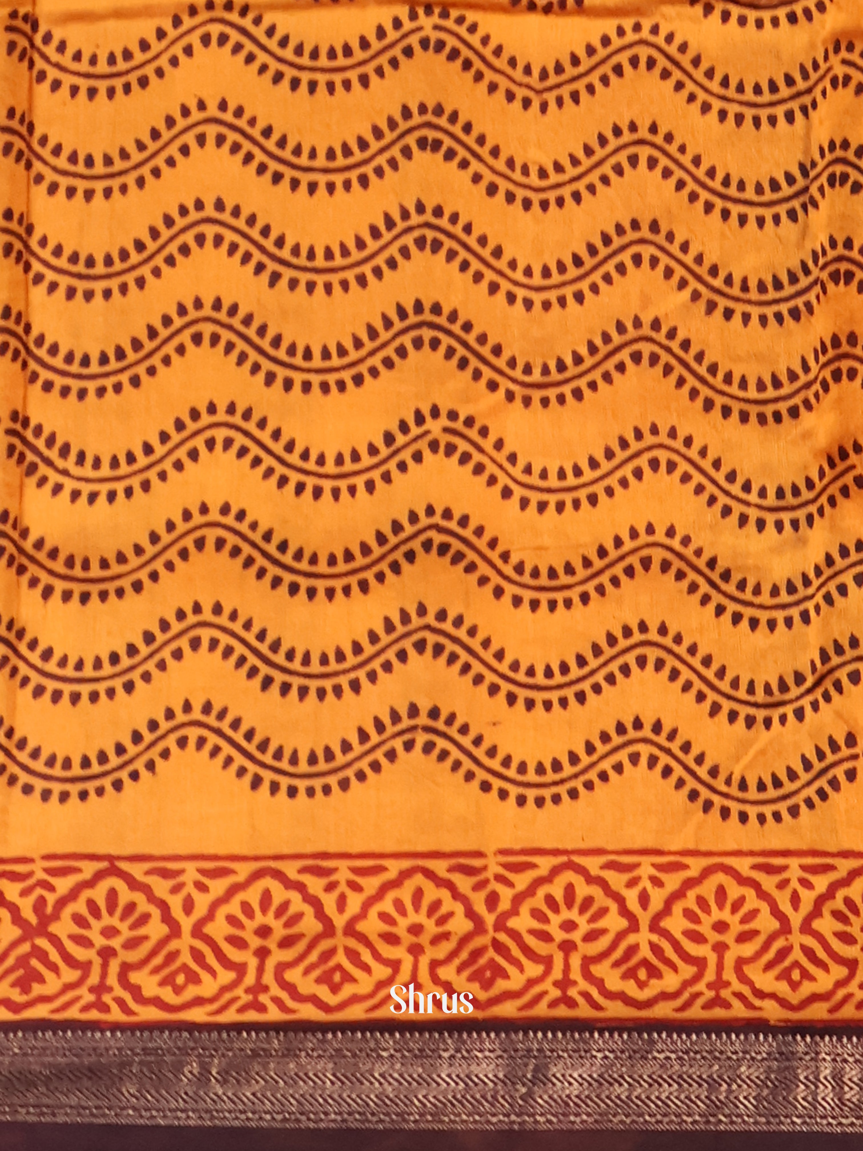 Mustard & Black - Maheshwari silkcotton Saree - Shop on Shrus.com