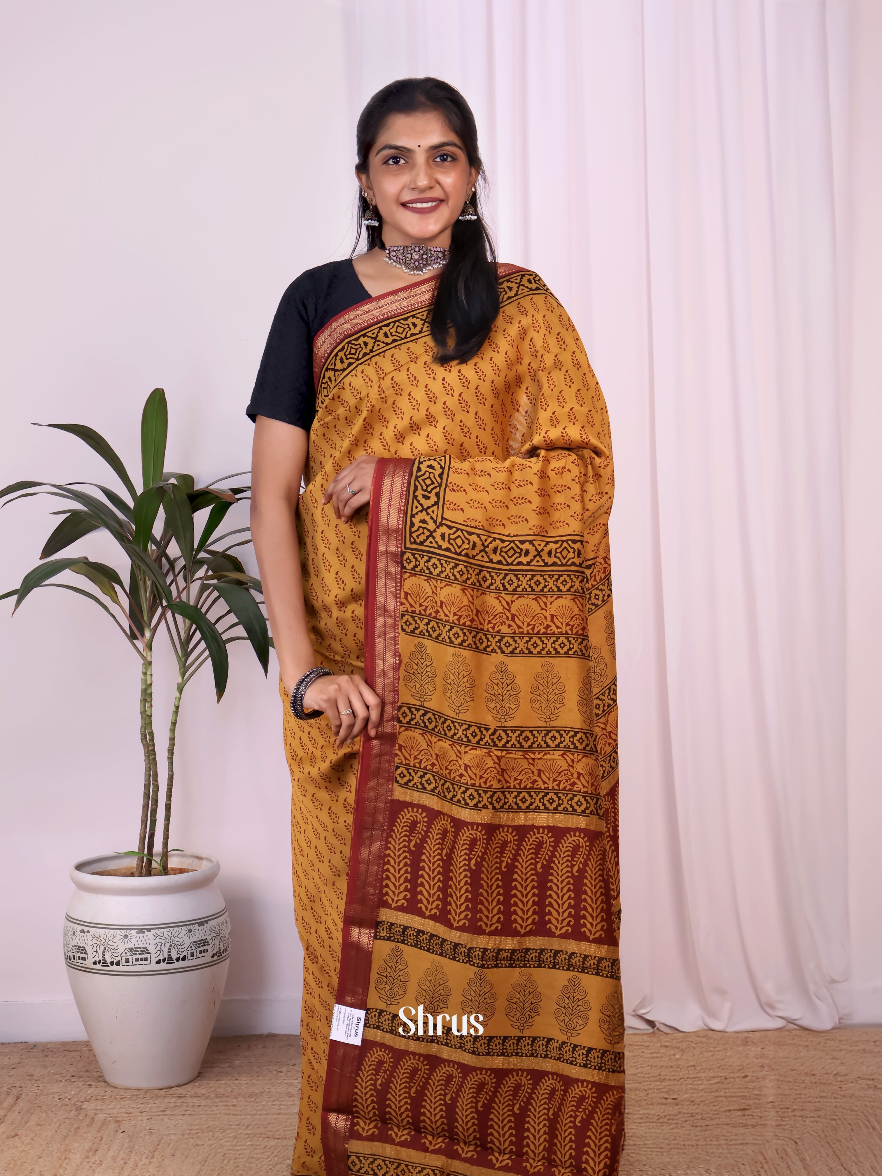 Mustard & Red - Maheshwari silkcotton Saree - Shop on Shrus.com