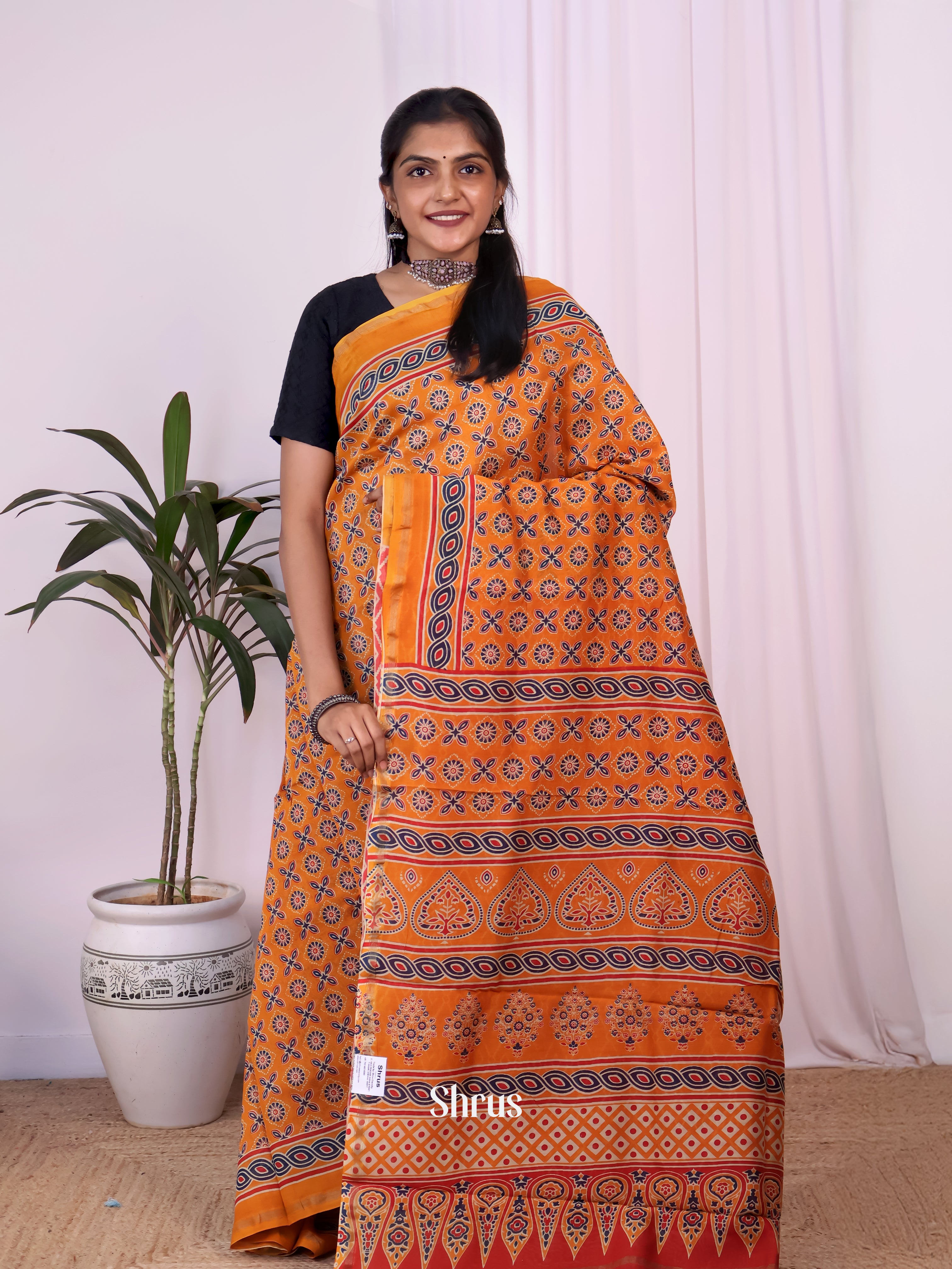 Orange & Red - Maheshwari silkcotton Saree - Shop on Shrus.com