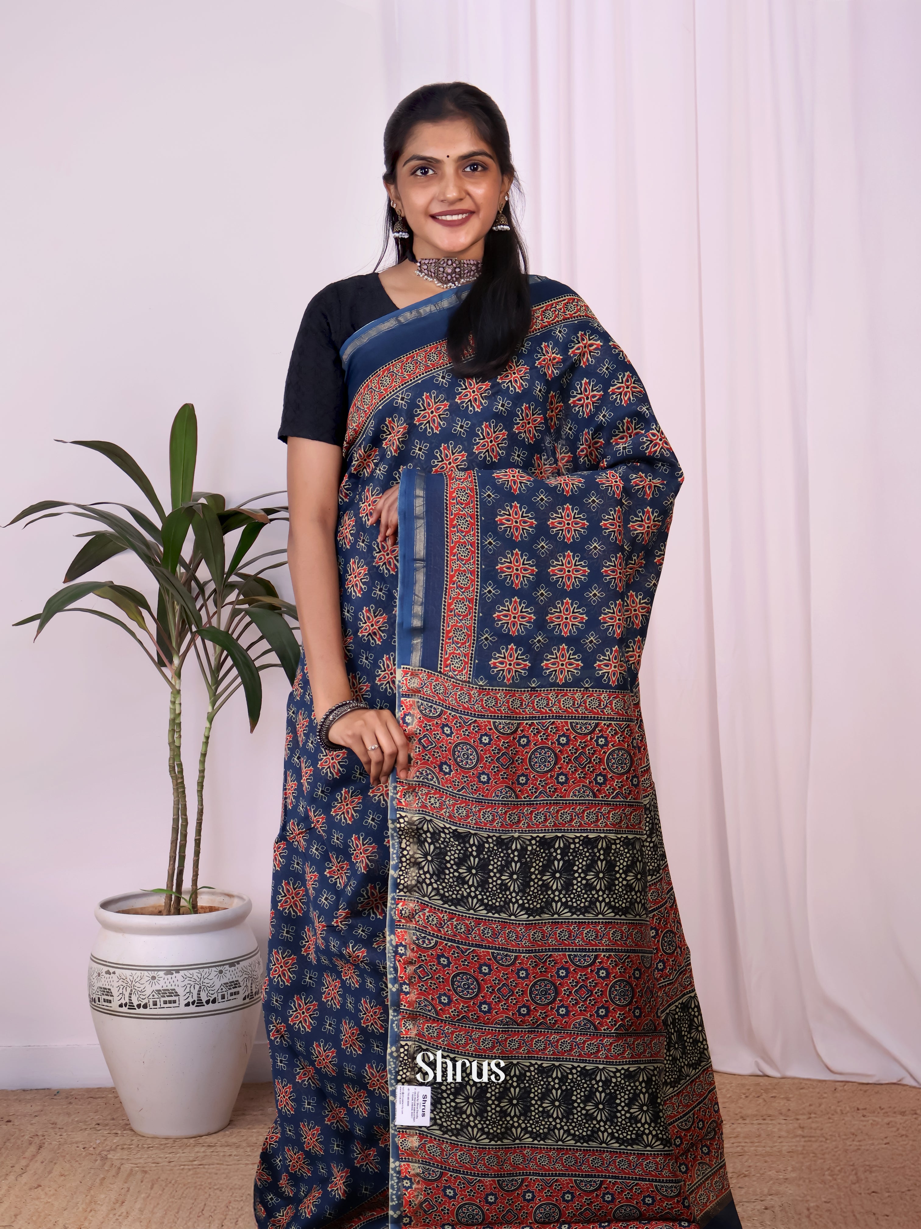 Blue - Maheshwari silkcotton Saree - Shop on Shrus.com