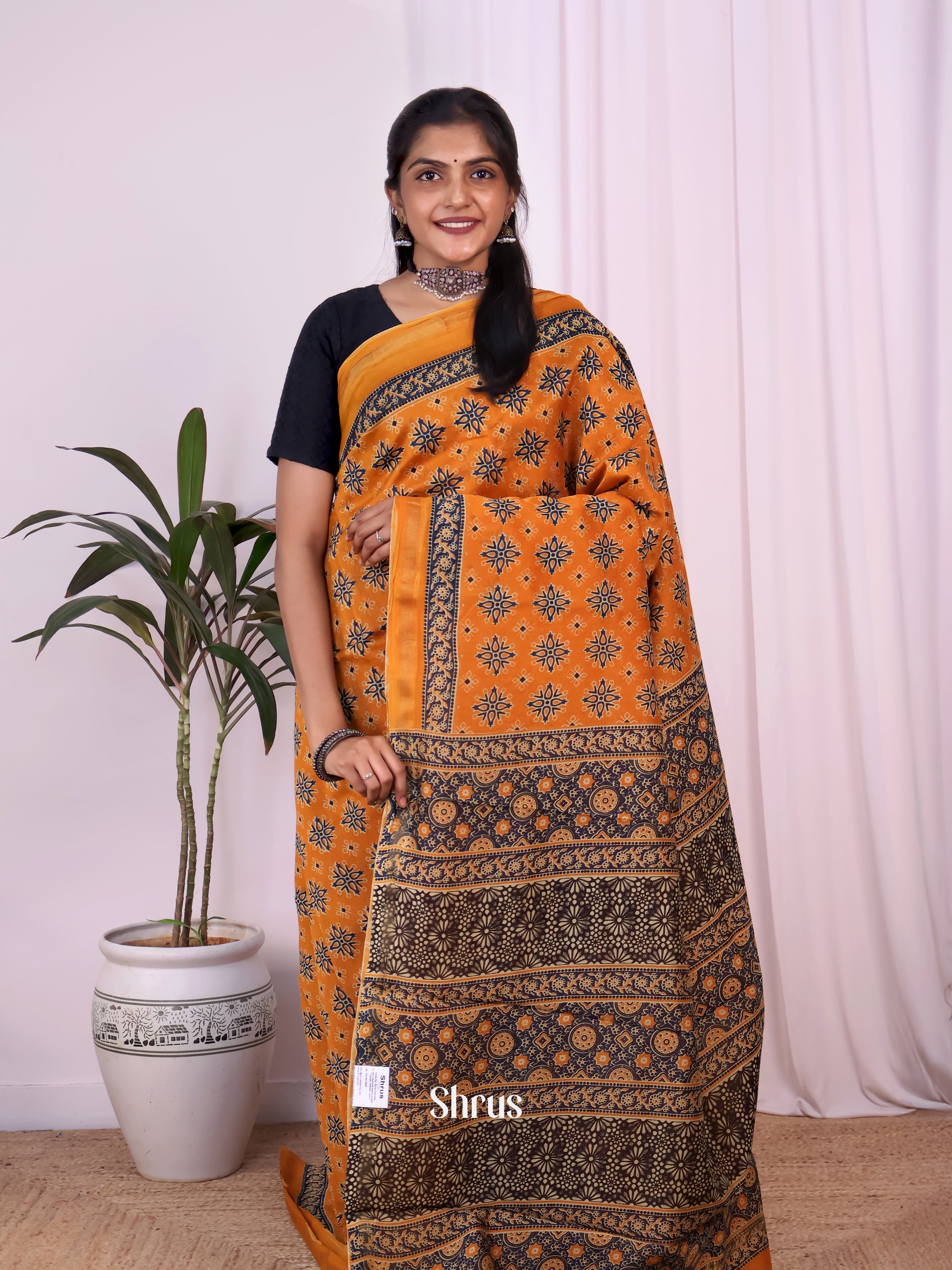 Mustard- Maheshwari silkcotton Saree - Shop on Shrus.com