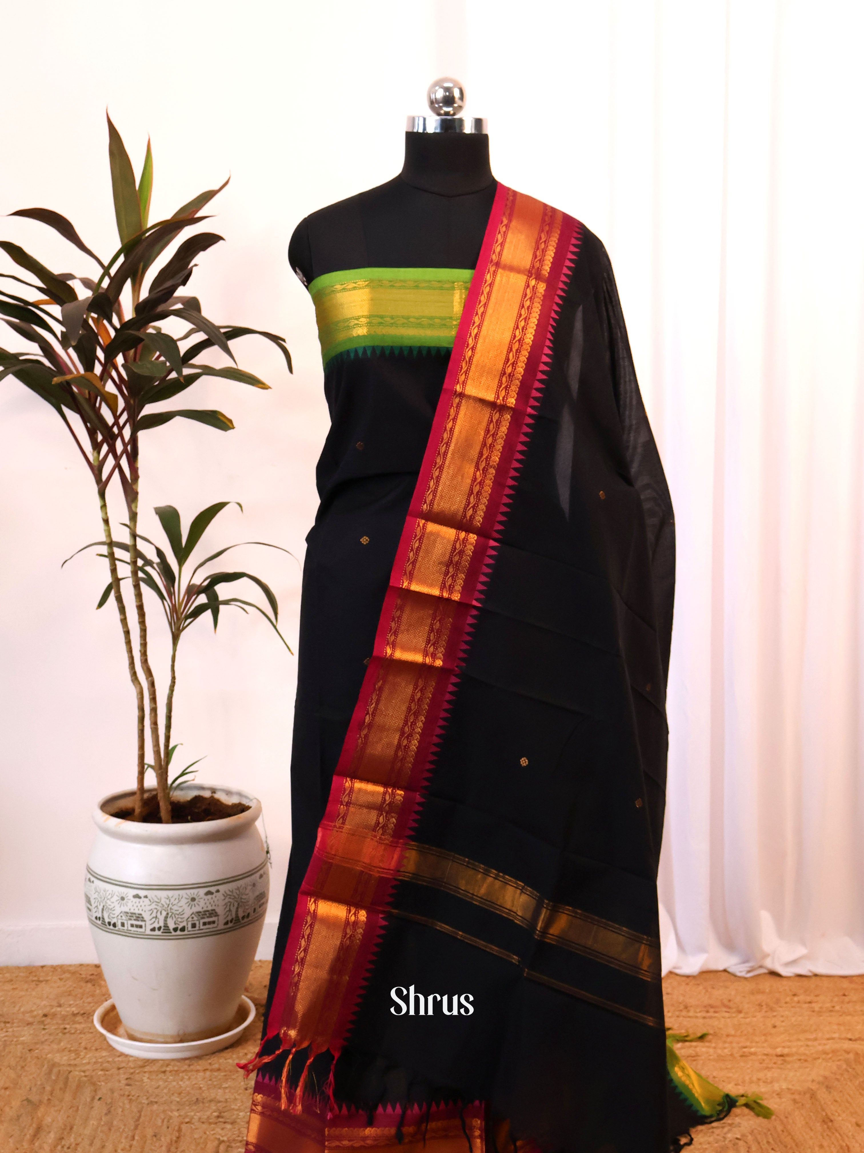 Black & Green - chettinad top & dupatta combo - Shop on Shrus.com