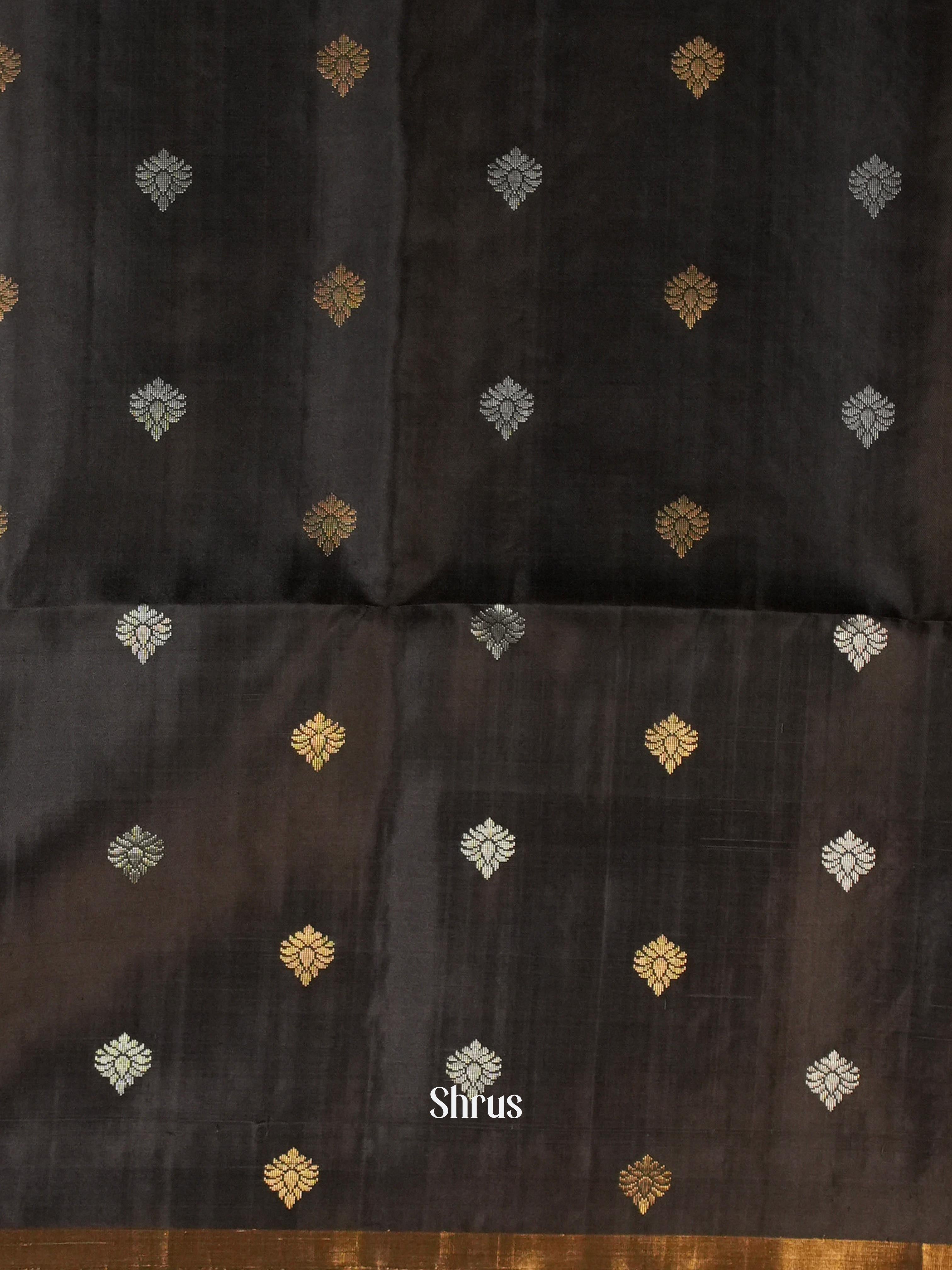 CIS13479 - Soft Silk Saree - Shop on Shrus.com